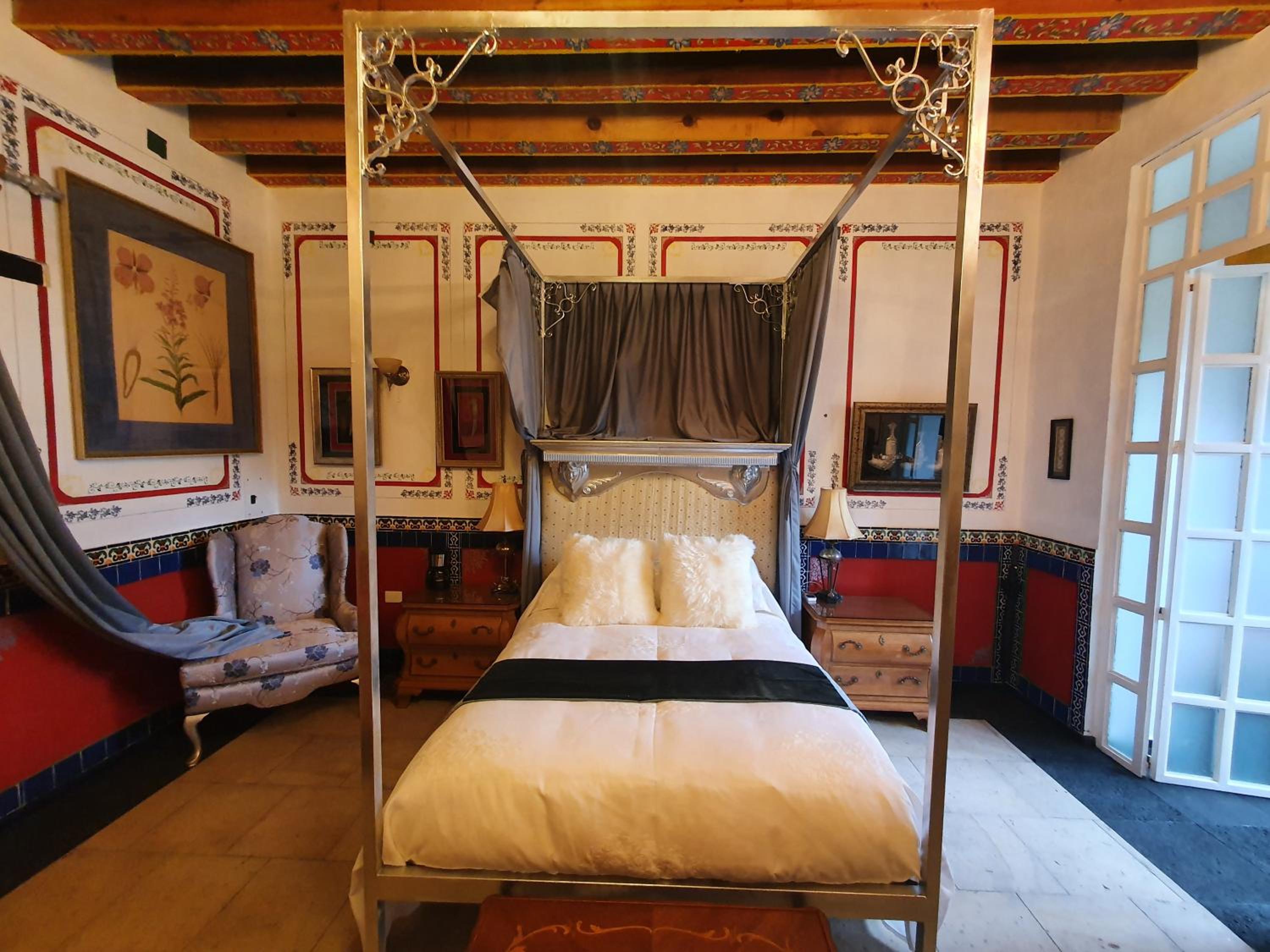 Deluxe Double Room - Photo 13