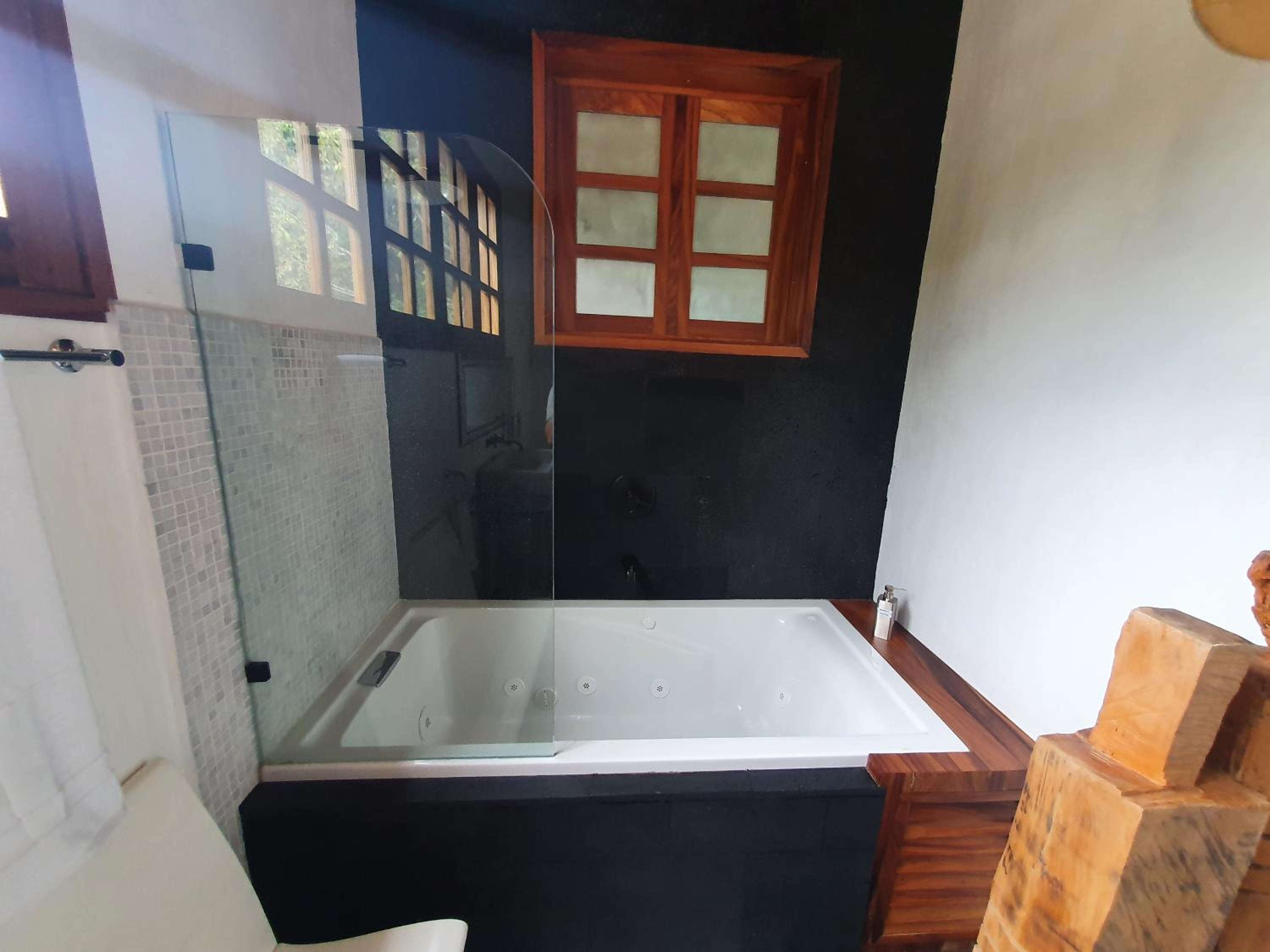 Deluxe Double Room - Photo 8