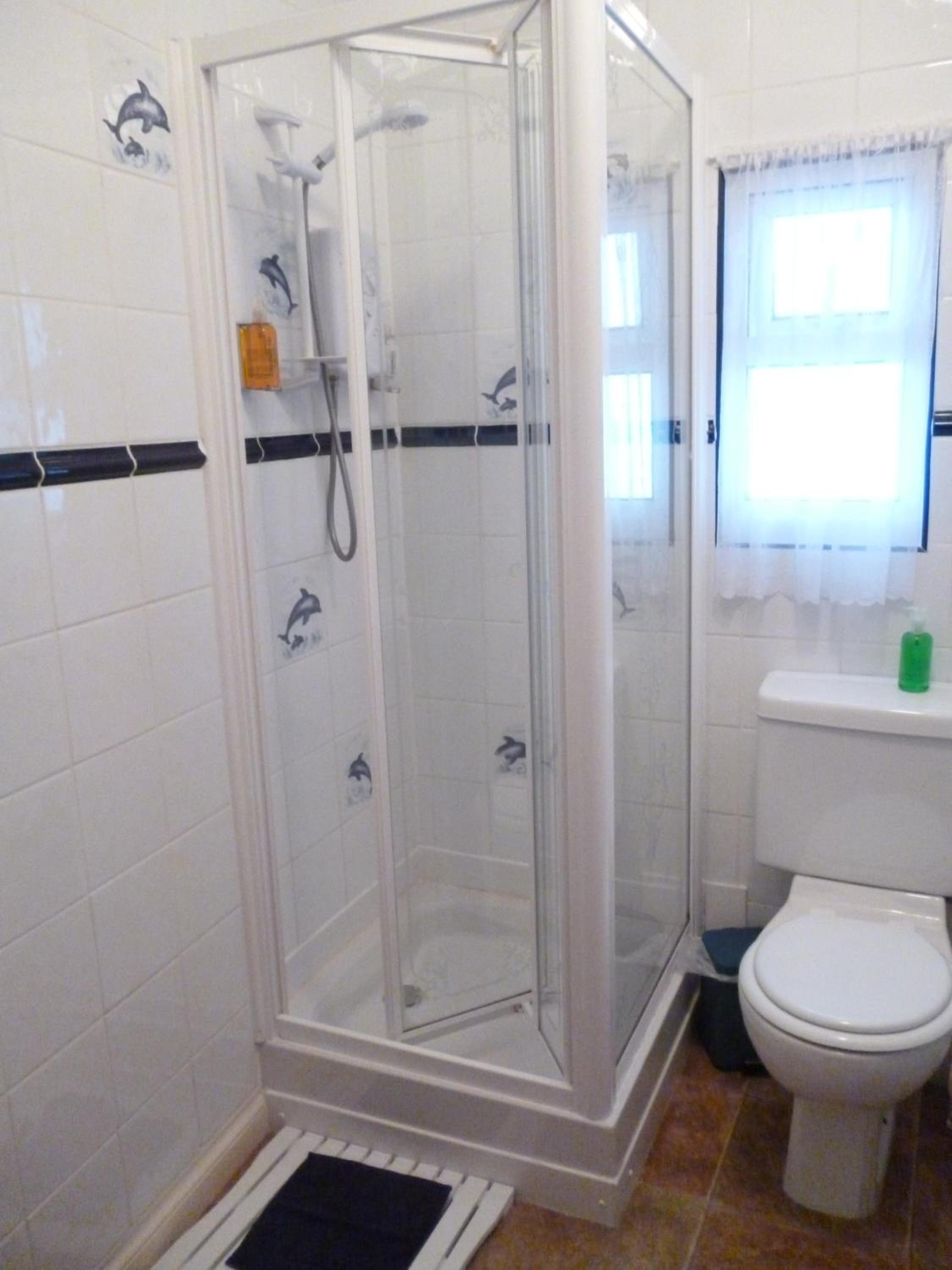 Single Room with Private External Bathroom photo 3