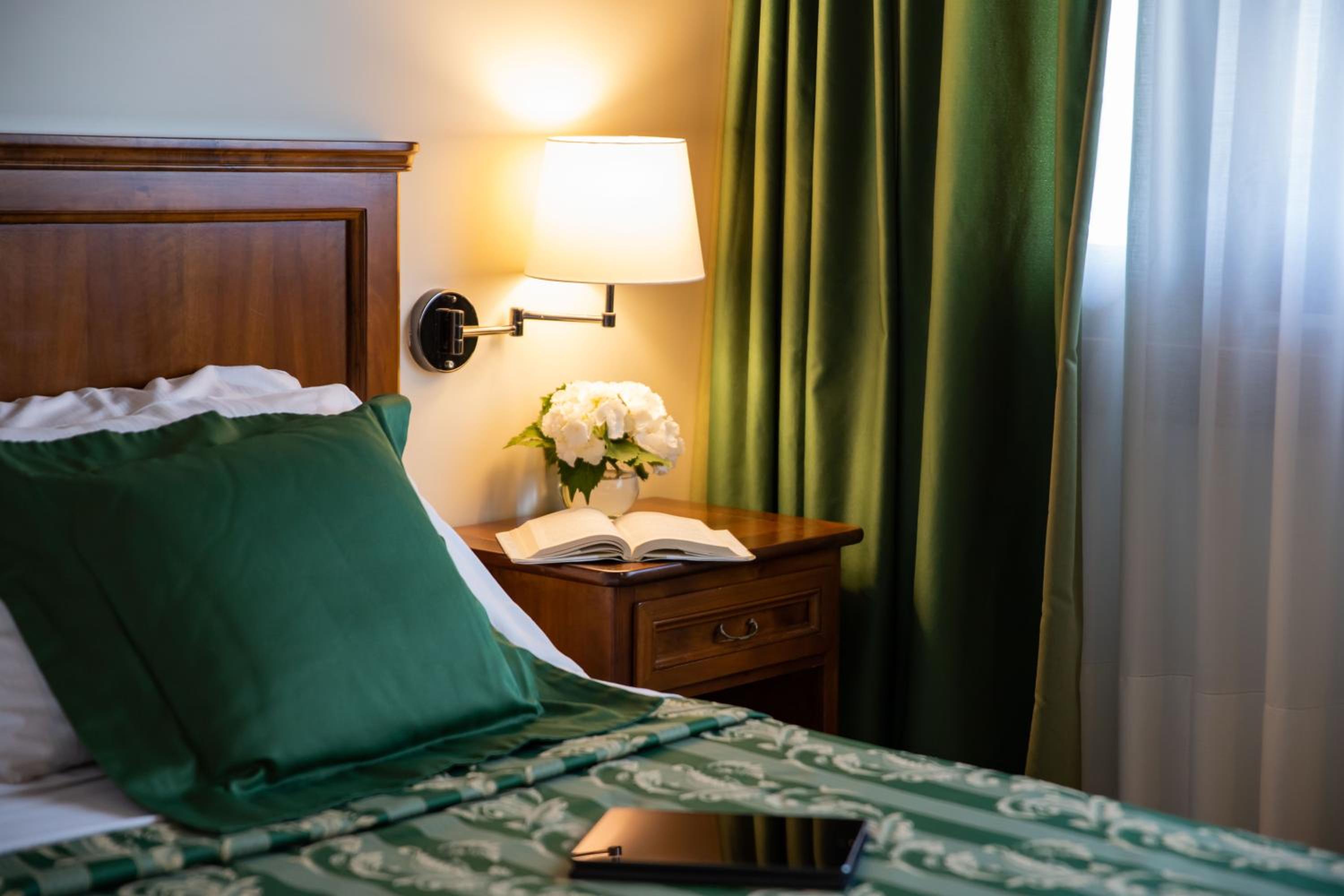Double Room - Photo 6