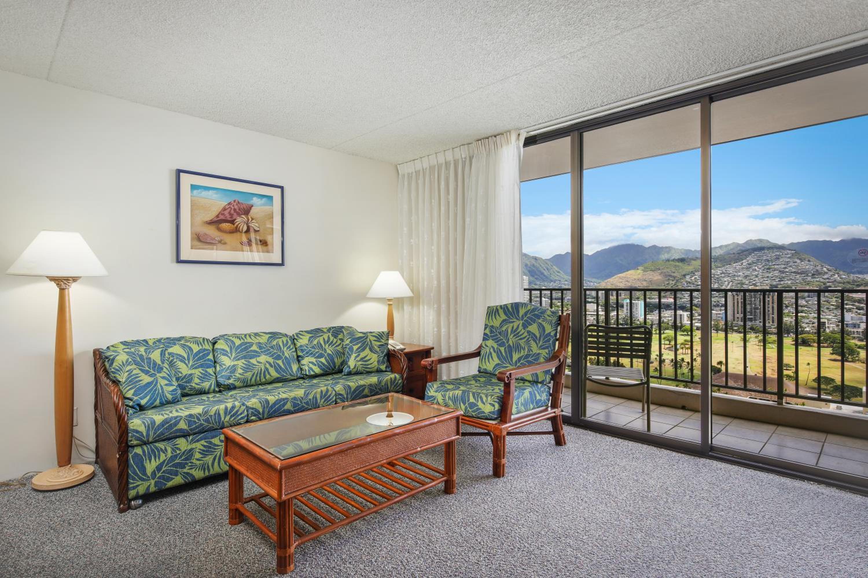 One-Bedroom Suite with Mountain View - Photo 4