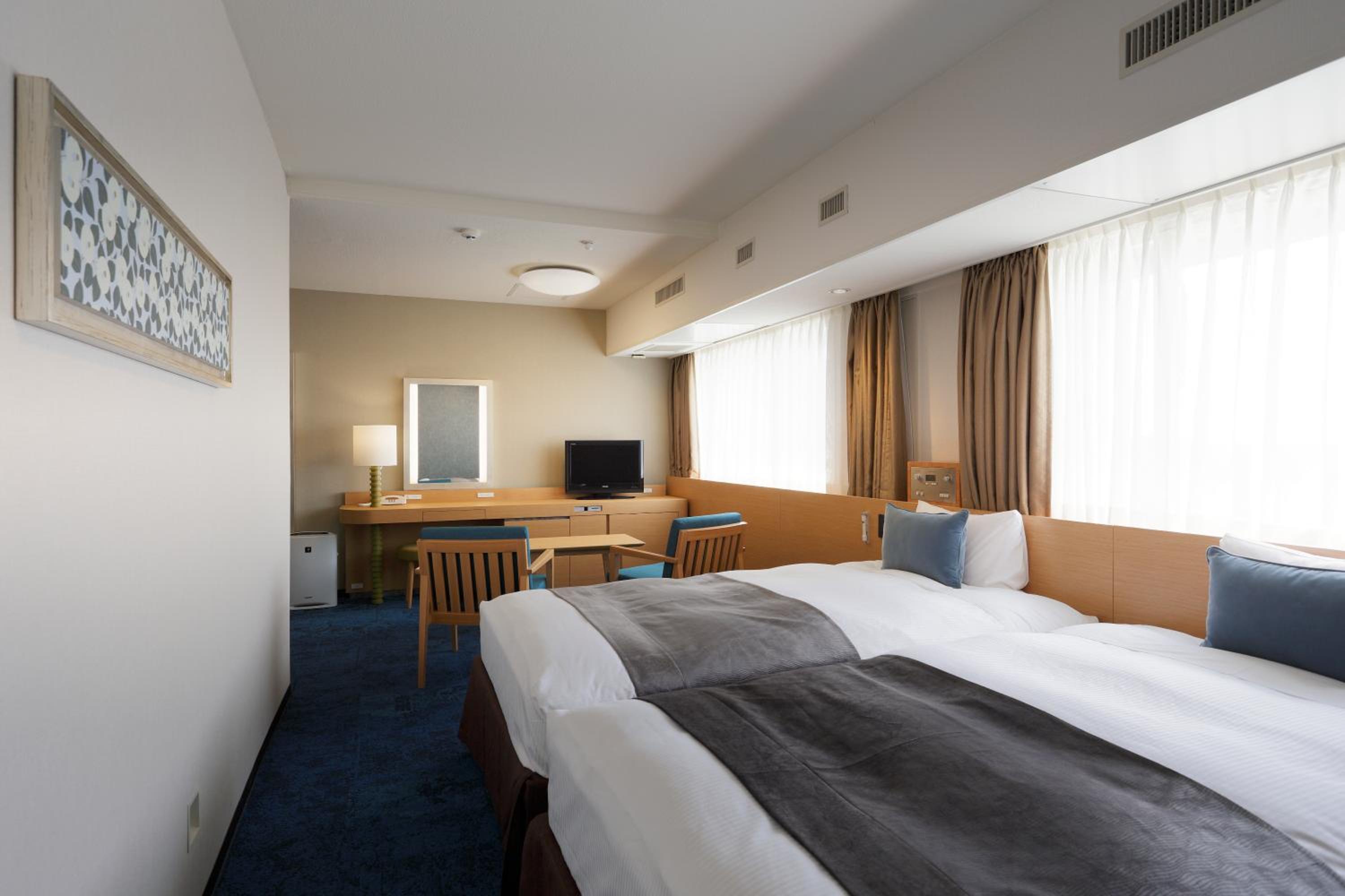 Deluxe Twin Room - Non-Smoking - Photo 4