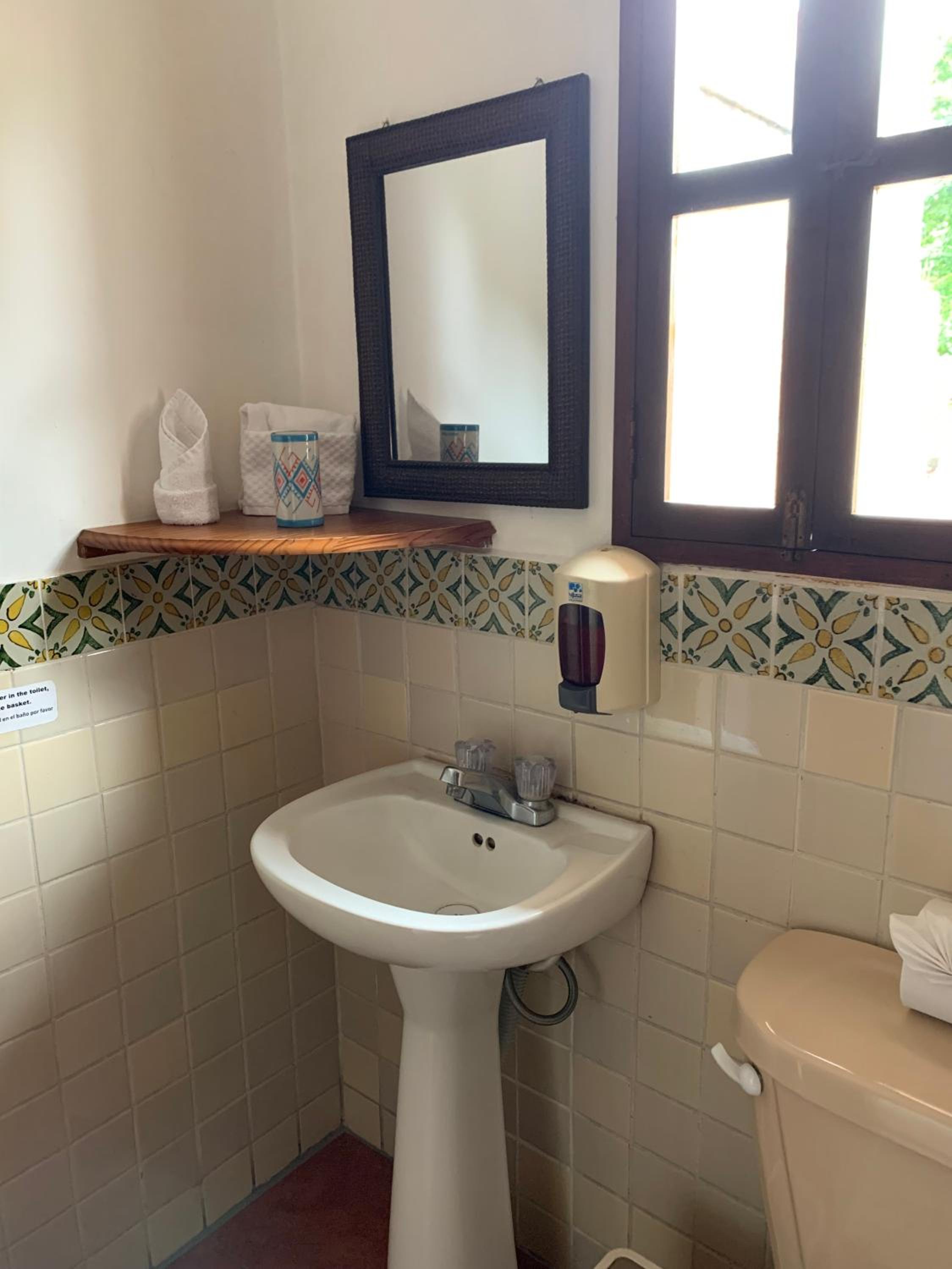 Twin Room with Bathroom photo 3