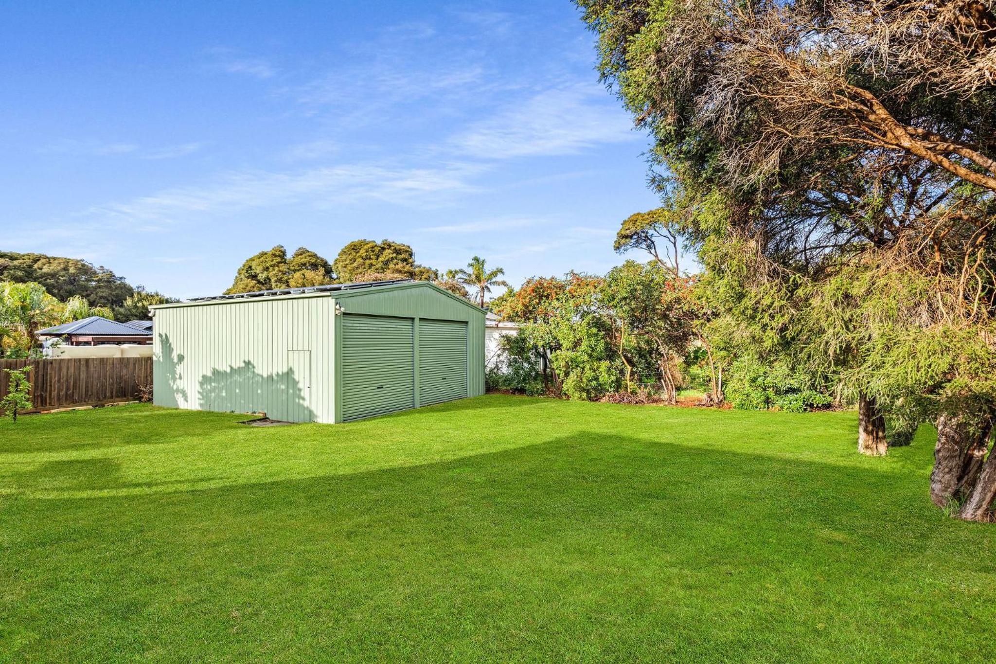 Three-Bedroom Holiday Home  photo 2