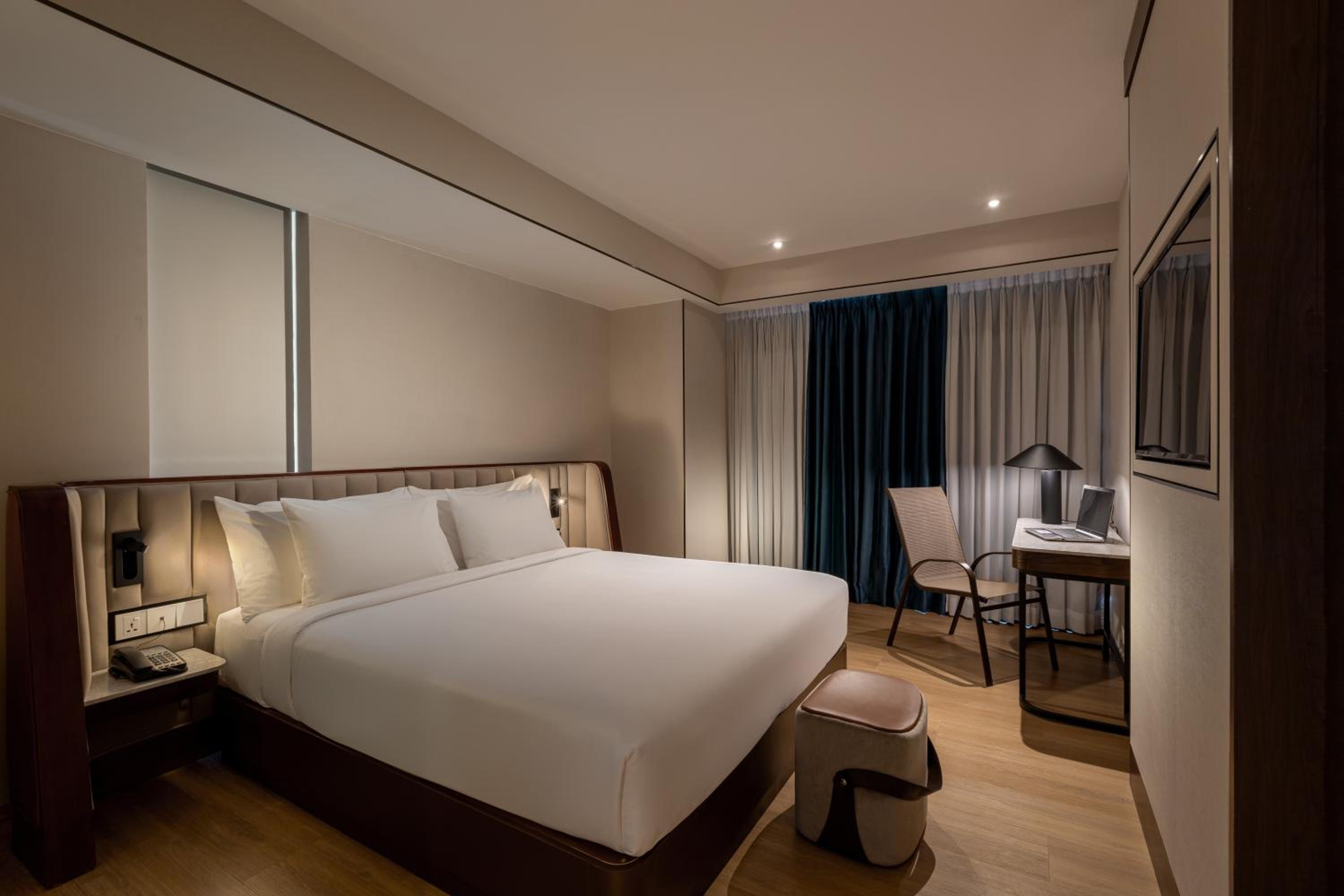 Superior Double or Twin Room with City View