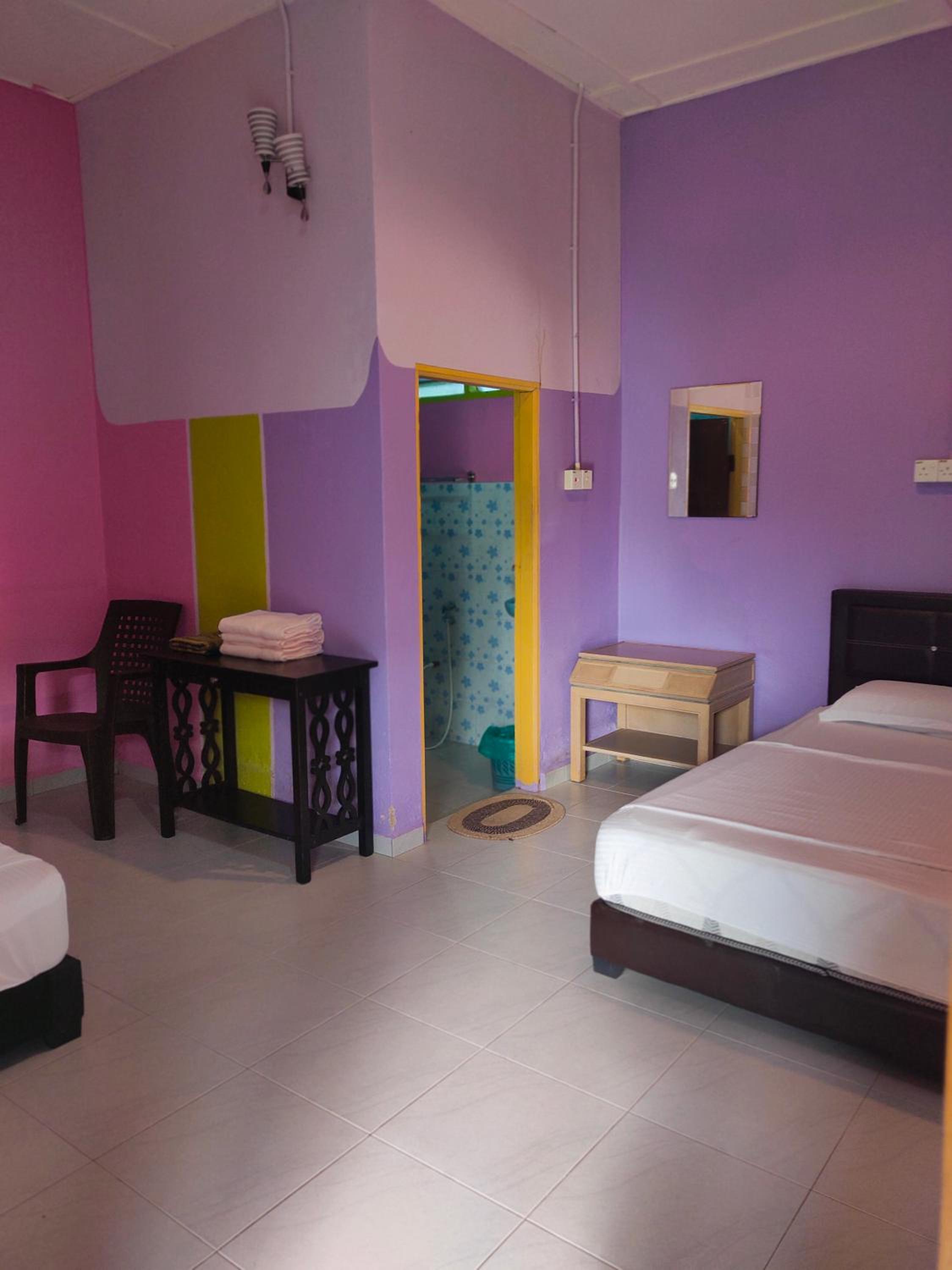 Basic Triple Room photo 1