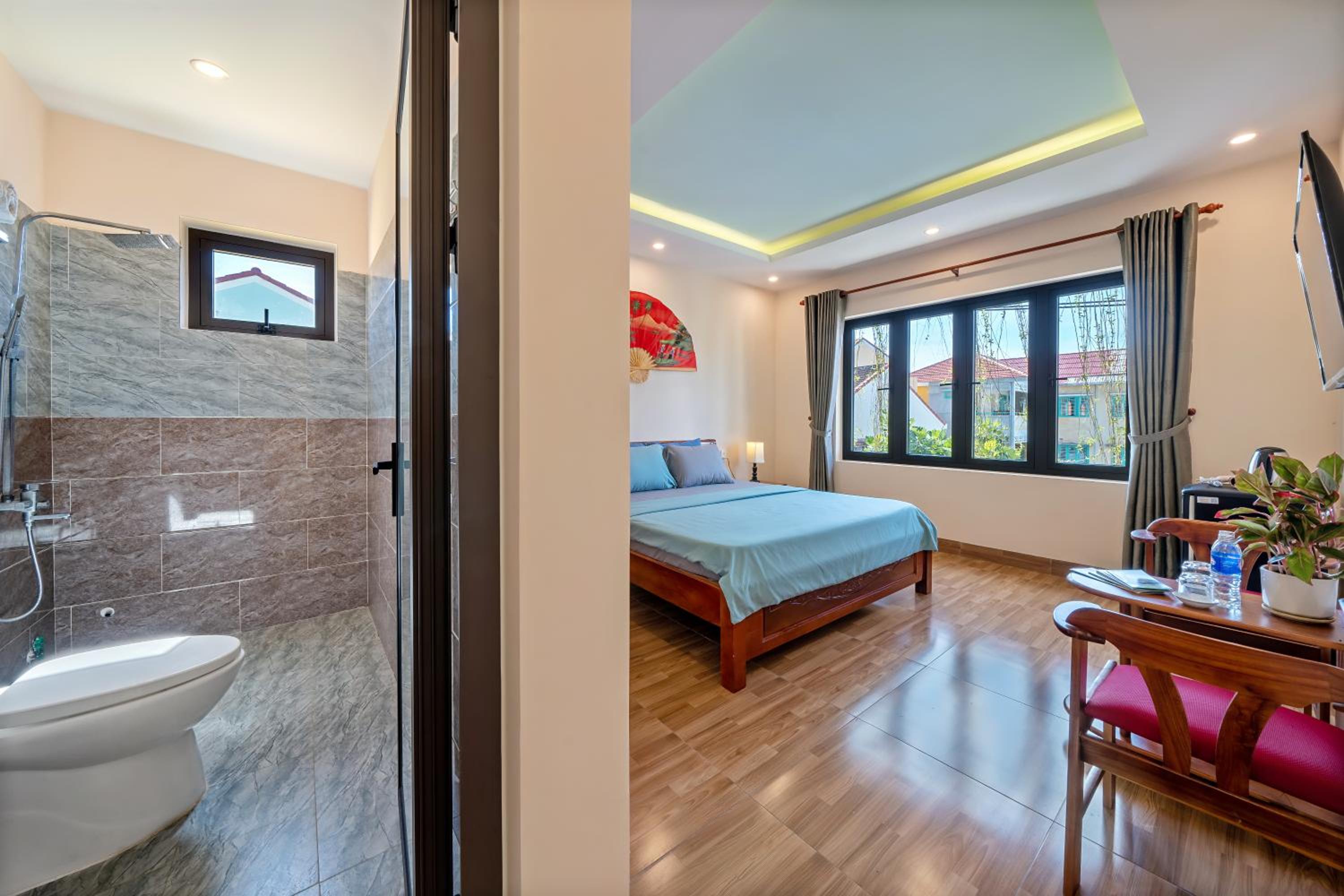 Superior King Room