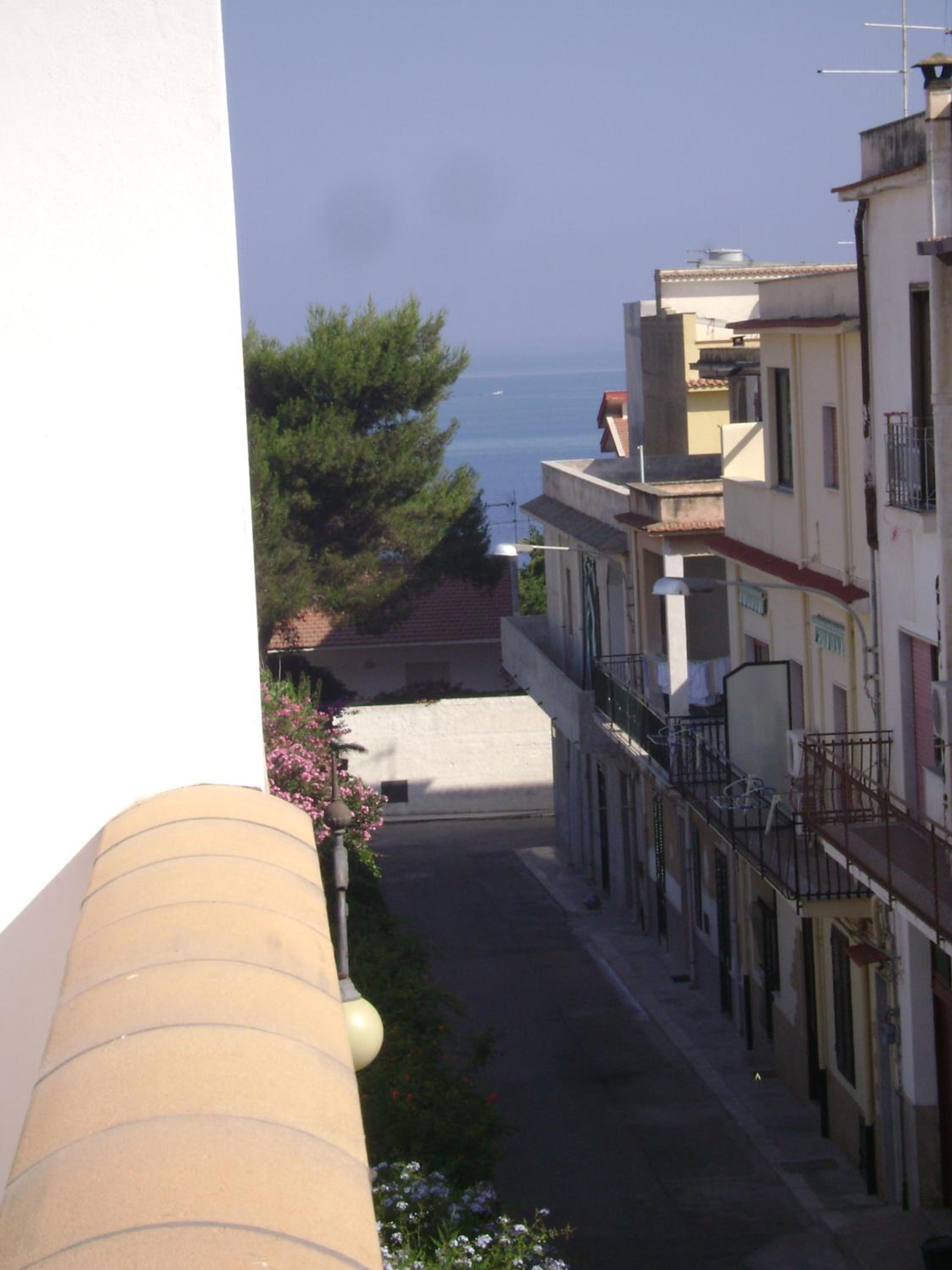 Apartment With Balcony photo 2