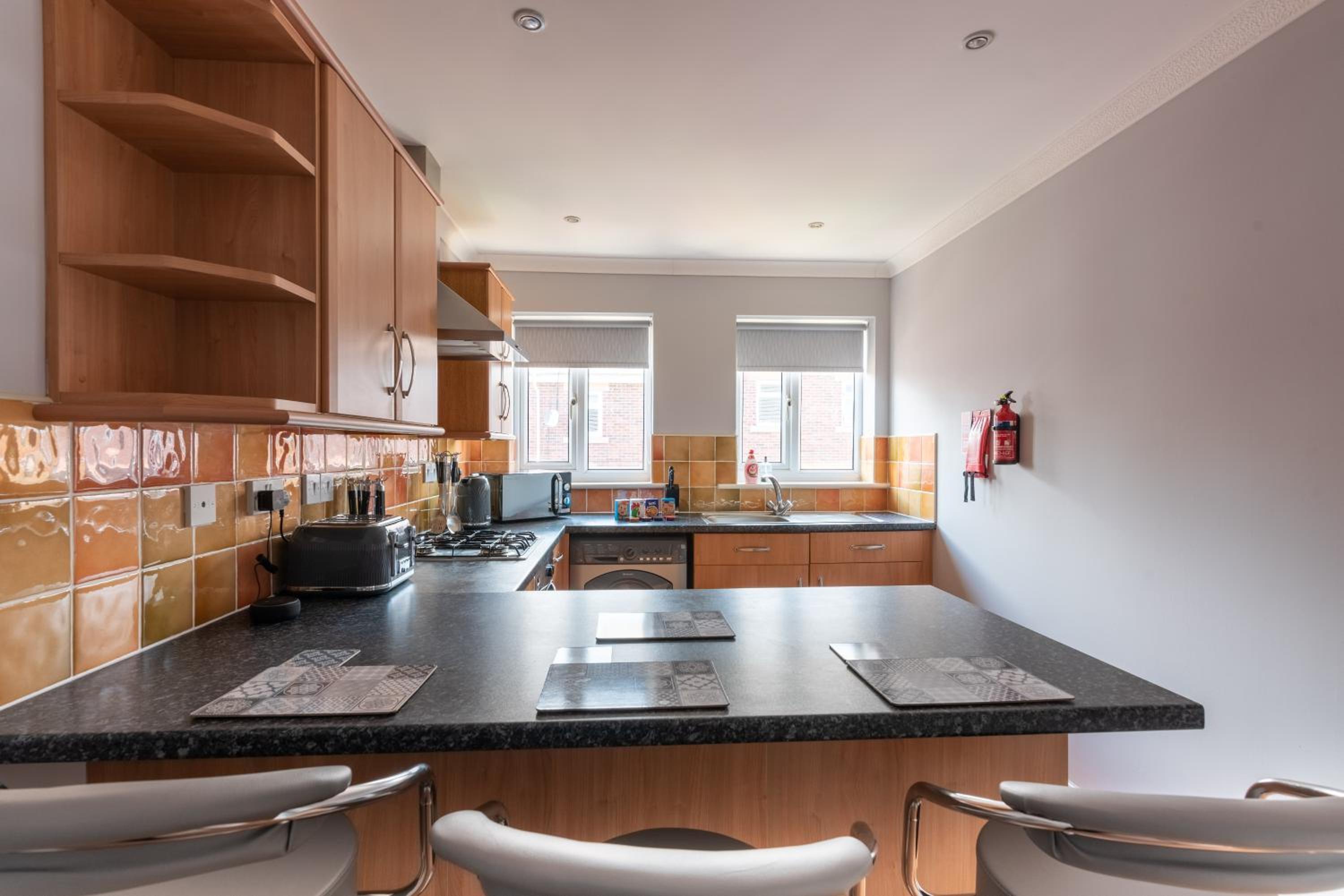 Two-Bedroom Apartment - Photo 21
