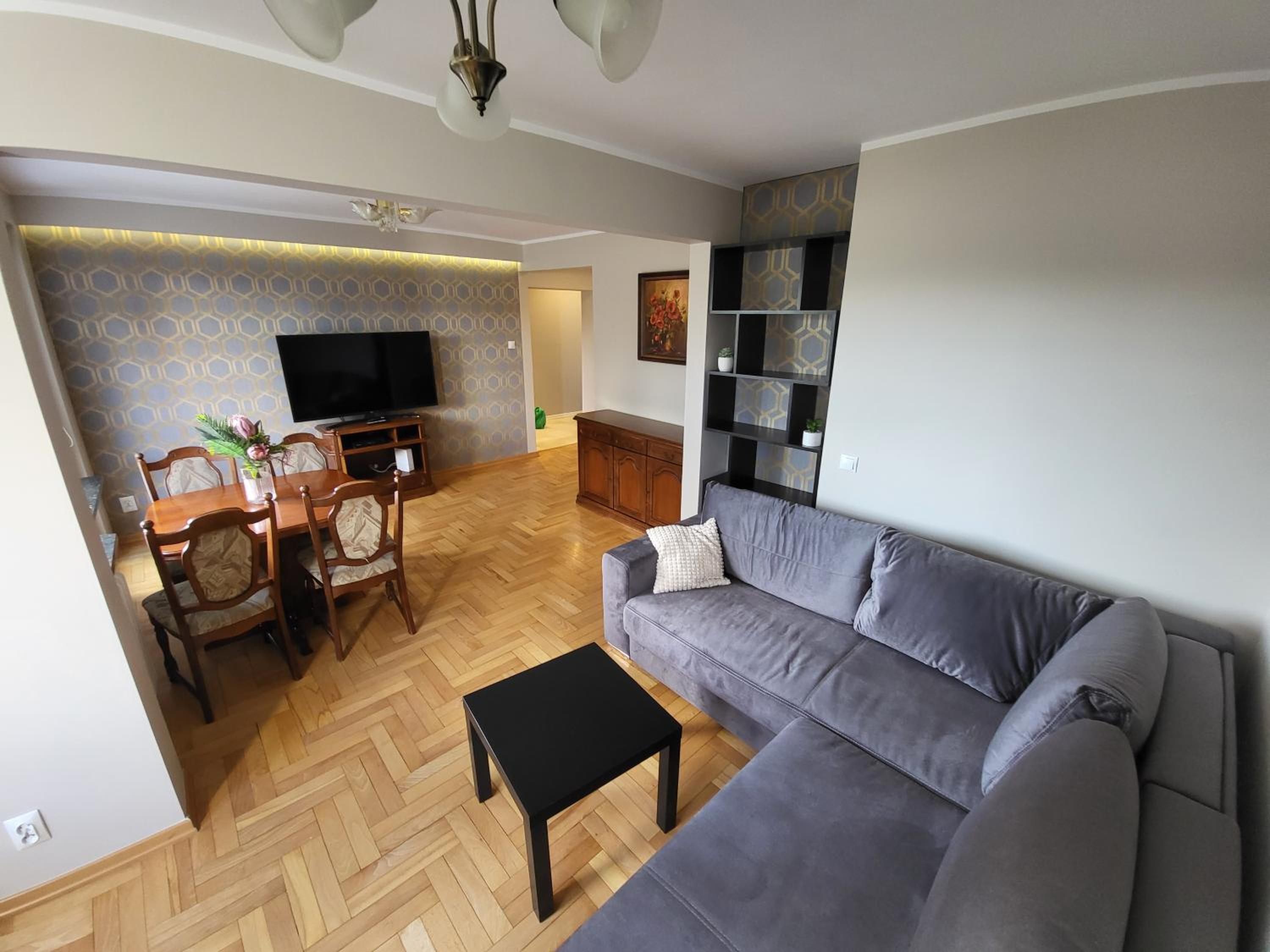 Two-Bedroom Apartment - Photo 3