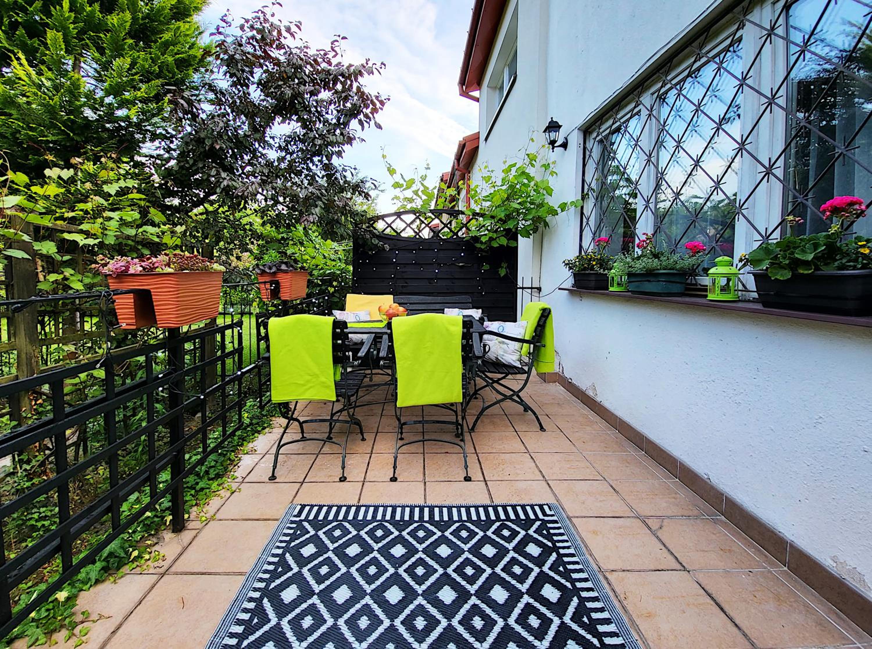 Standard Family Room - Photo 28