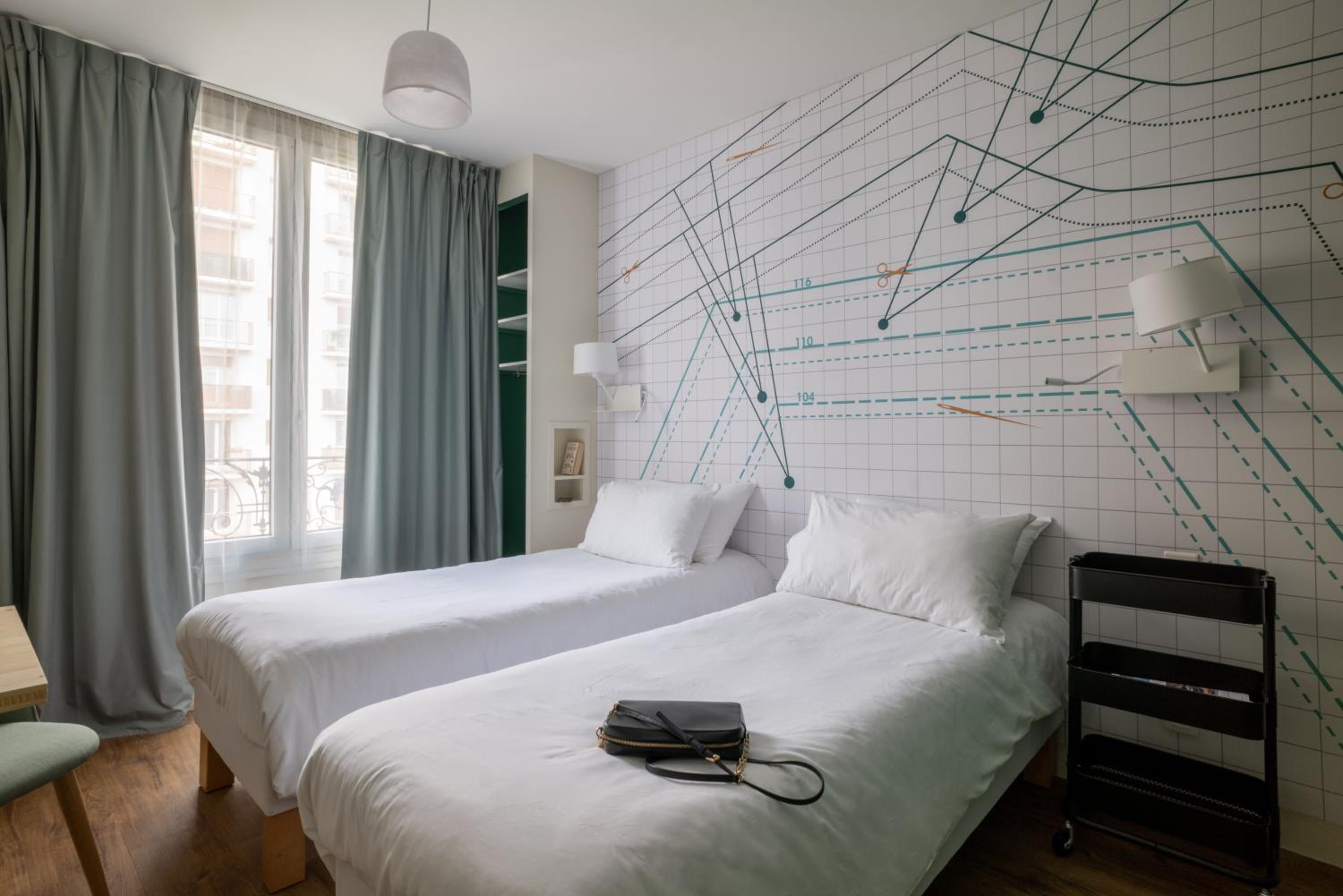 Standard Twin Room - Photo 5