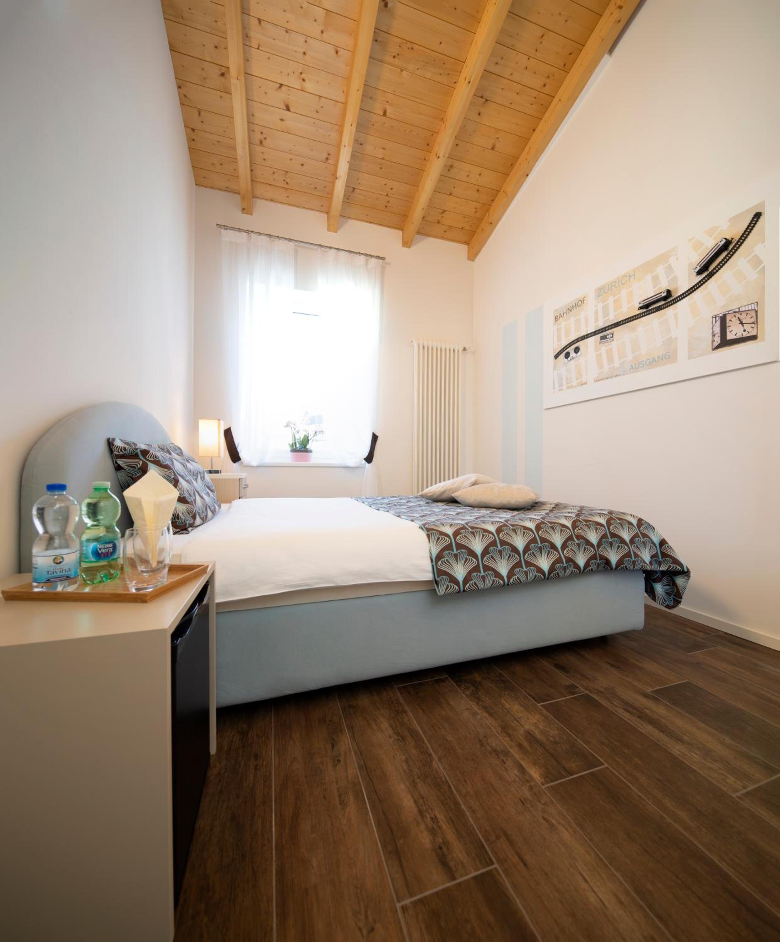 Single Room with Private External Bathroom