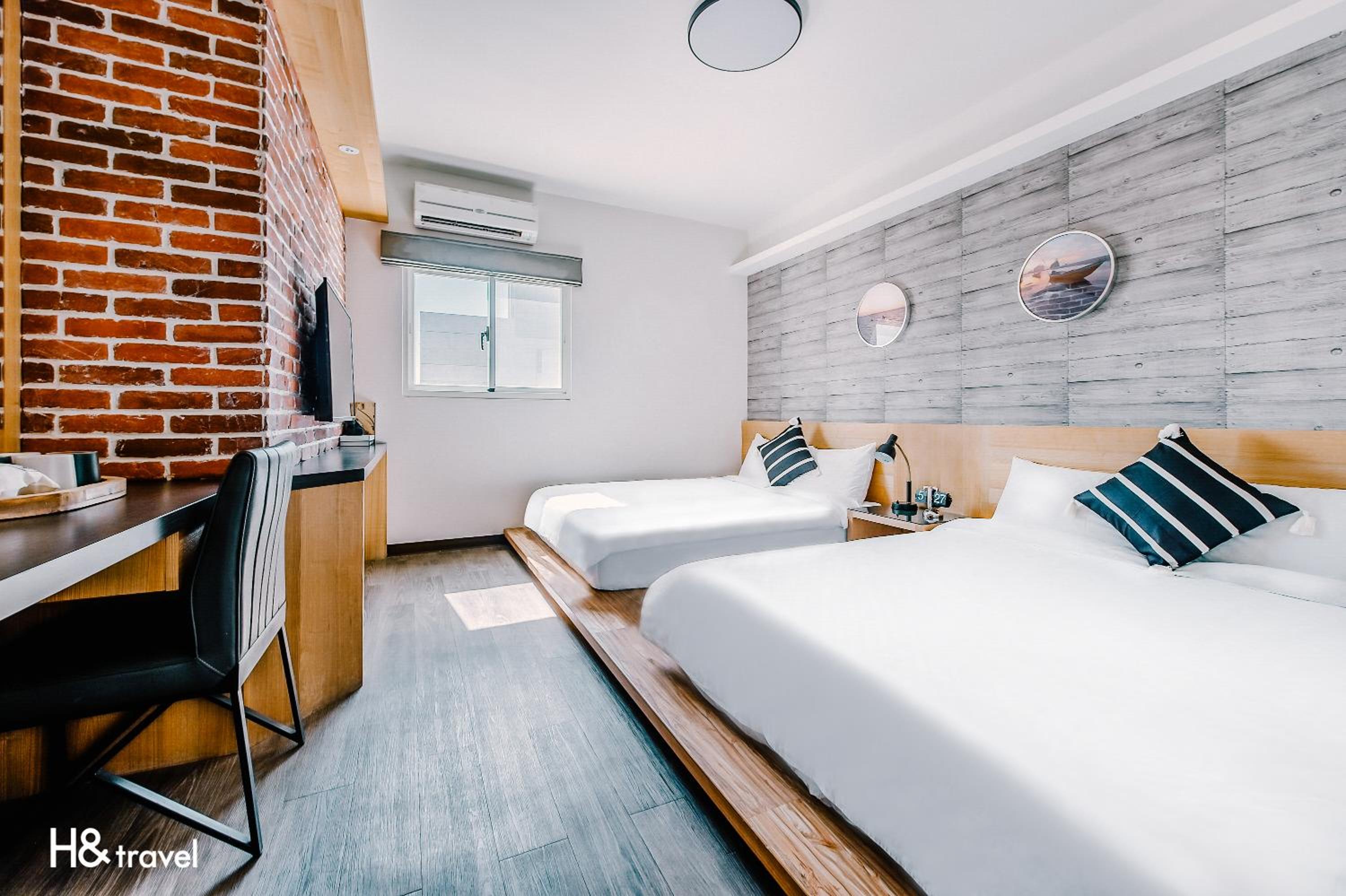 Standard Quadruple Room