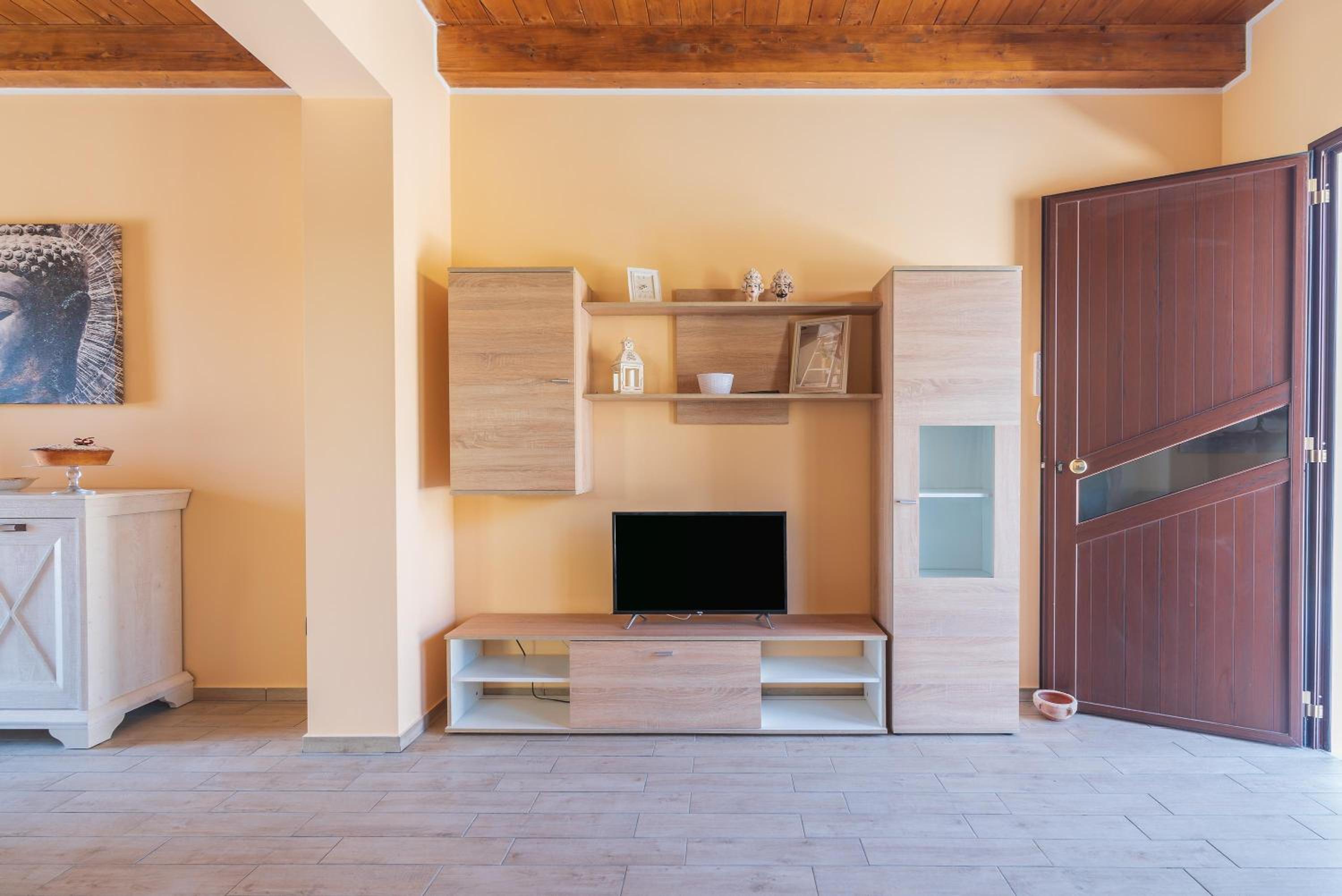 Two-Bedroom House photo 1