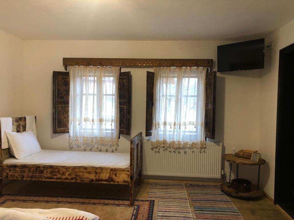 Three-Bedroom House photo 1