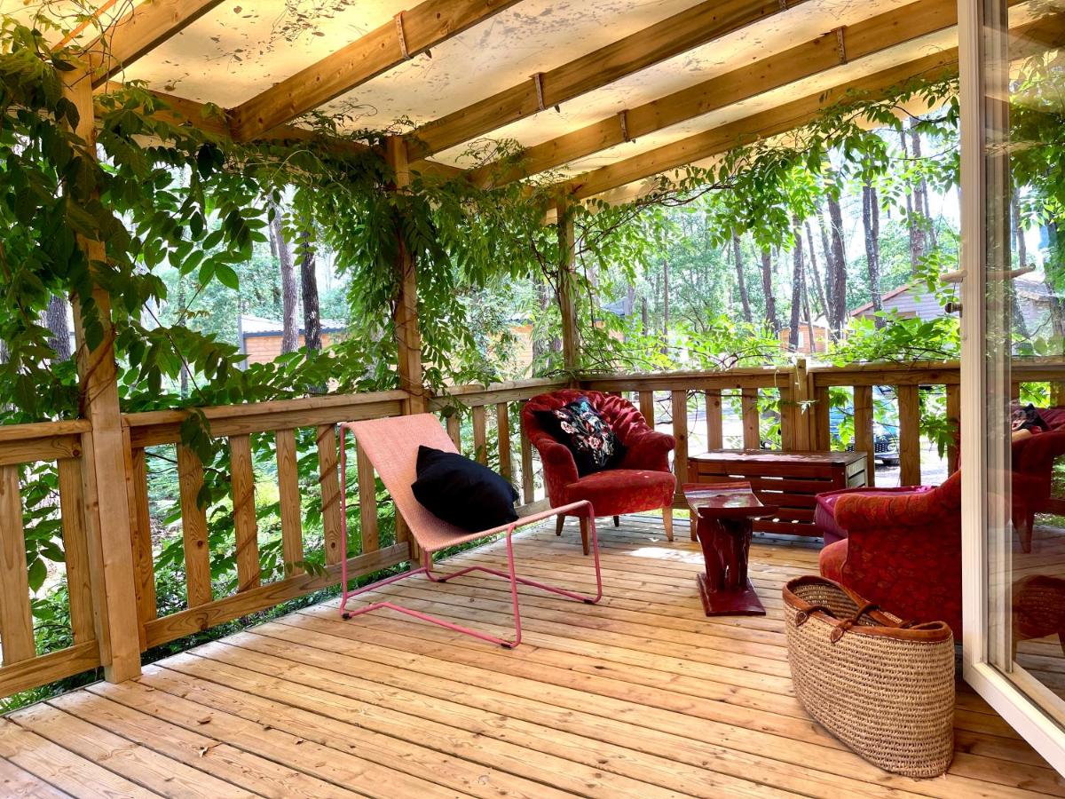 Deluxe Bungalow photo 3