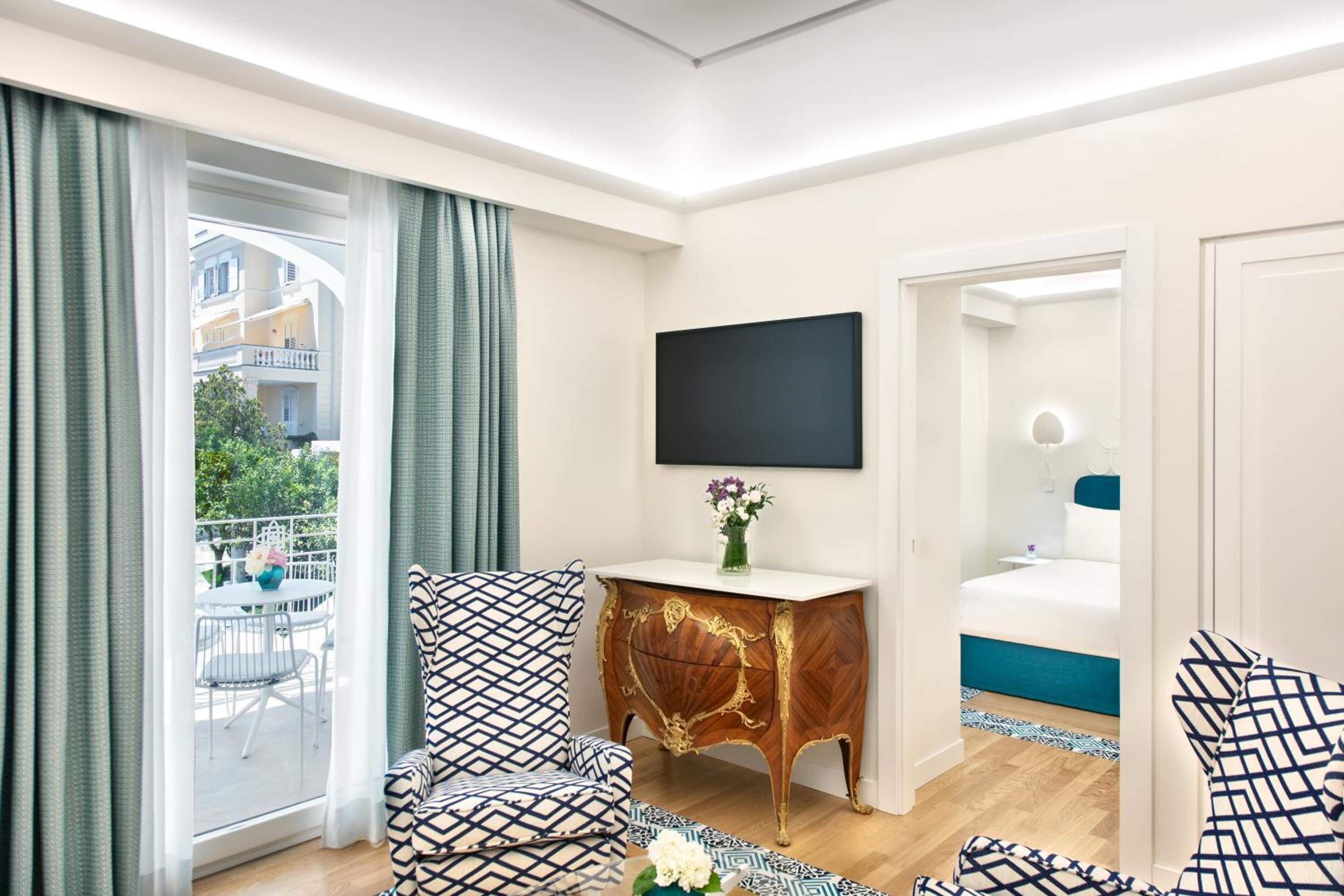 Suite with Terrace and Garden View photo 2