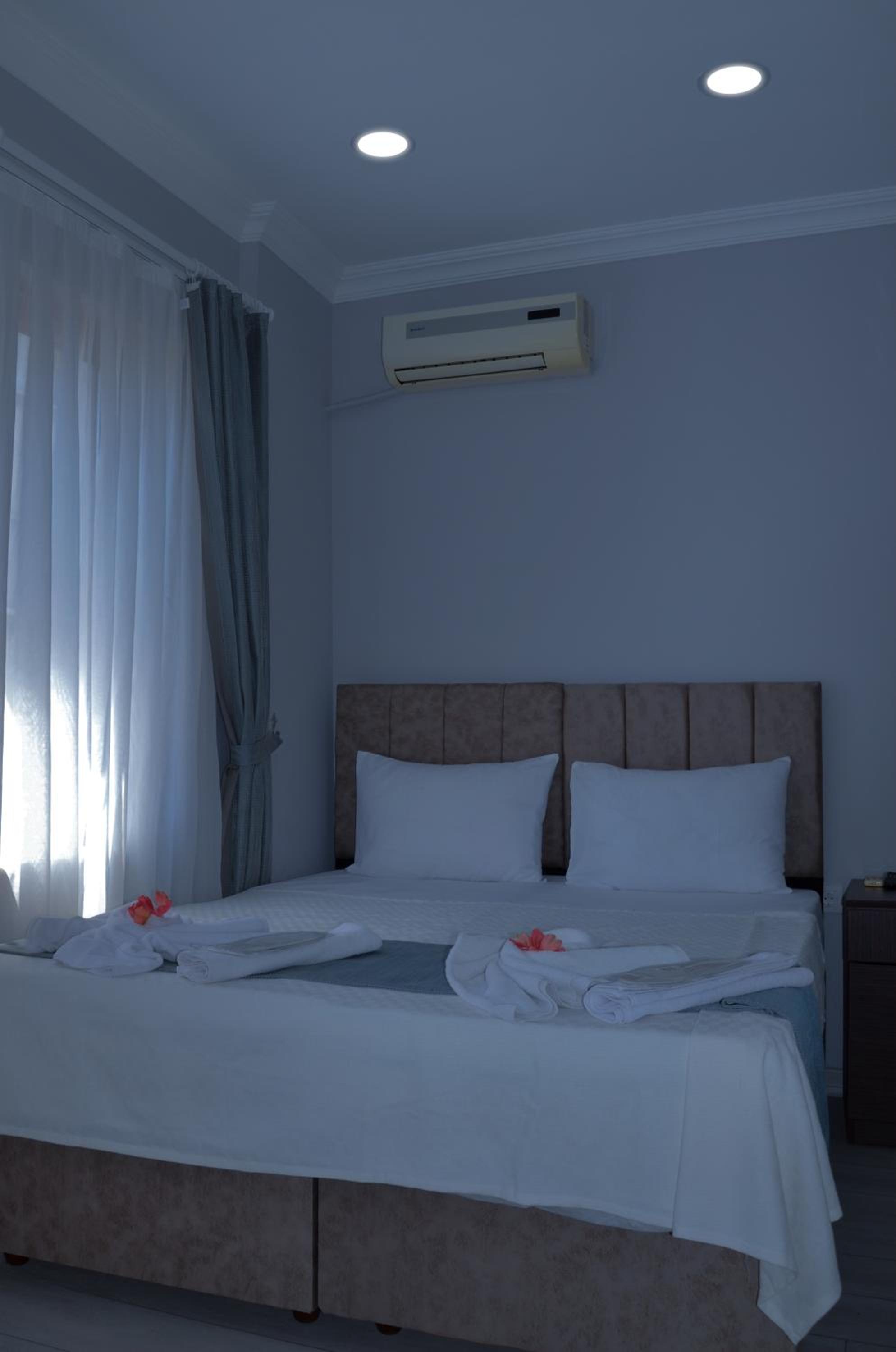 Standard Single Room photo 2