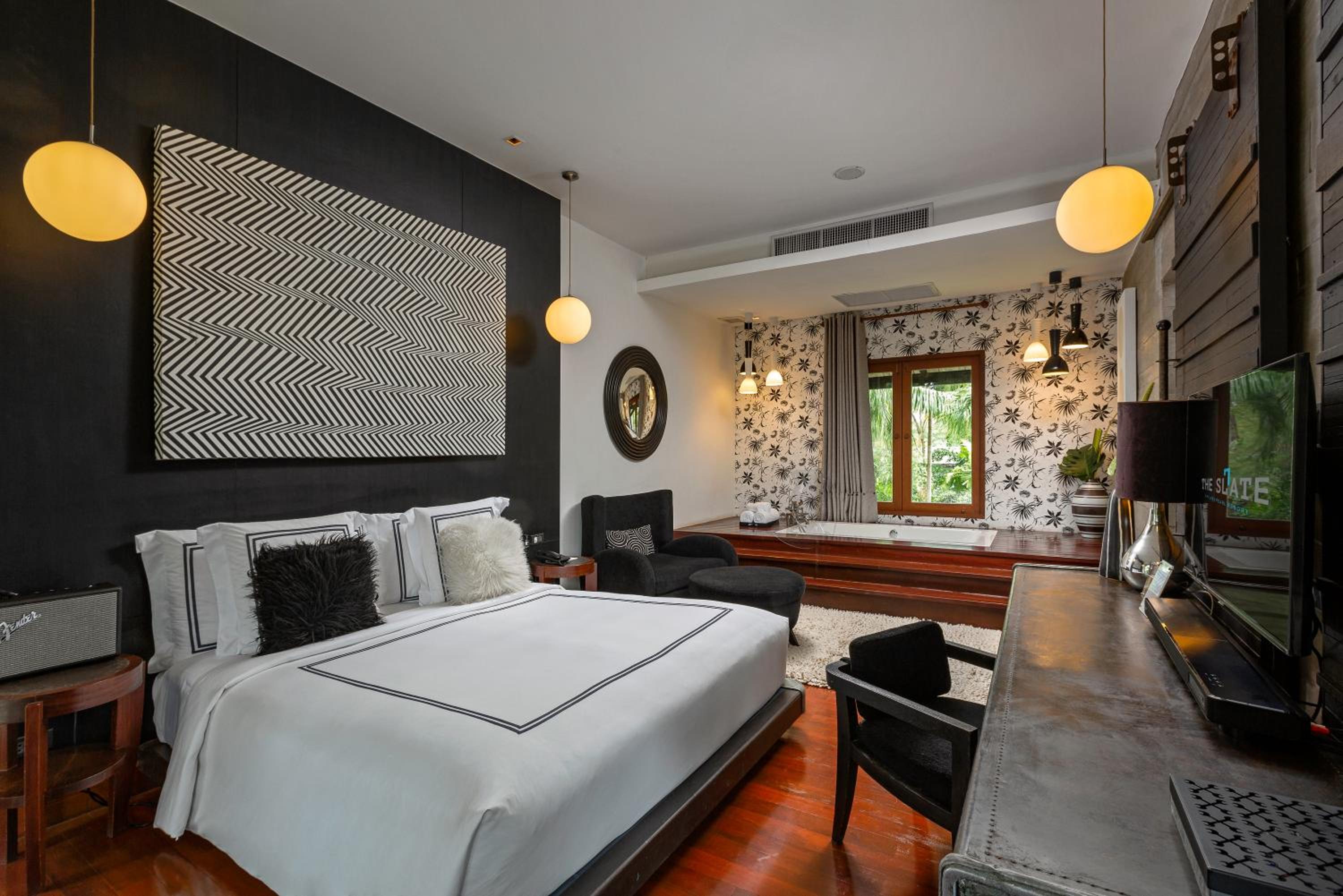 One Bedroom Pearl Shell Suite - Photo 1