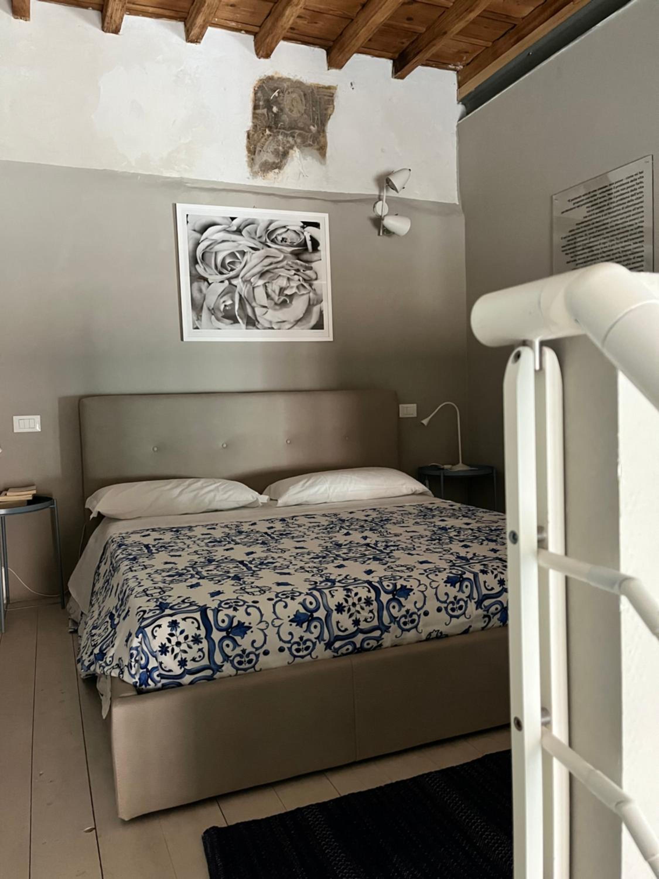 One-Bedroom Apartment - Photo 10