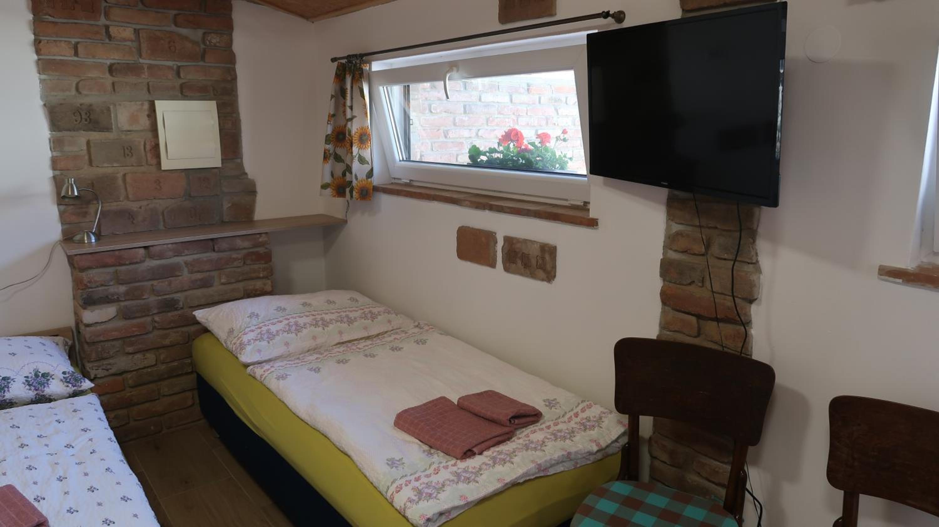 Studio Apartment photo 3