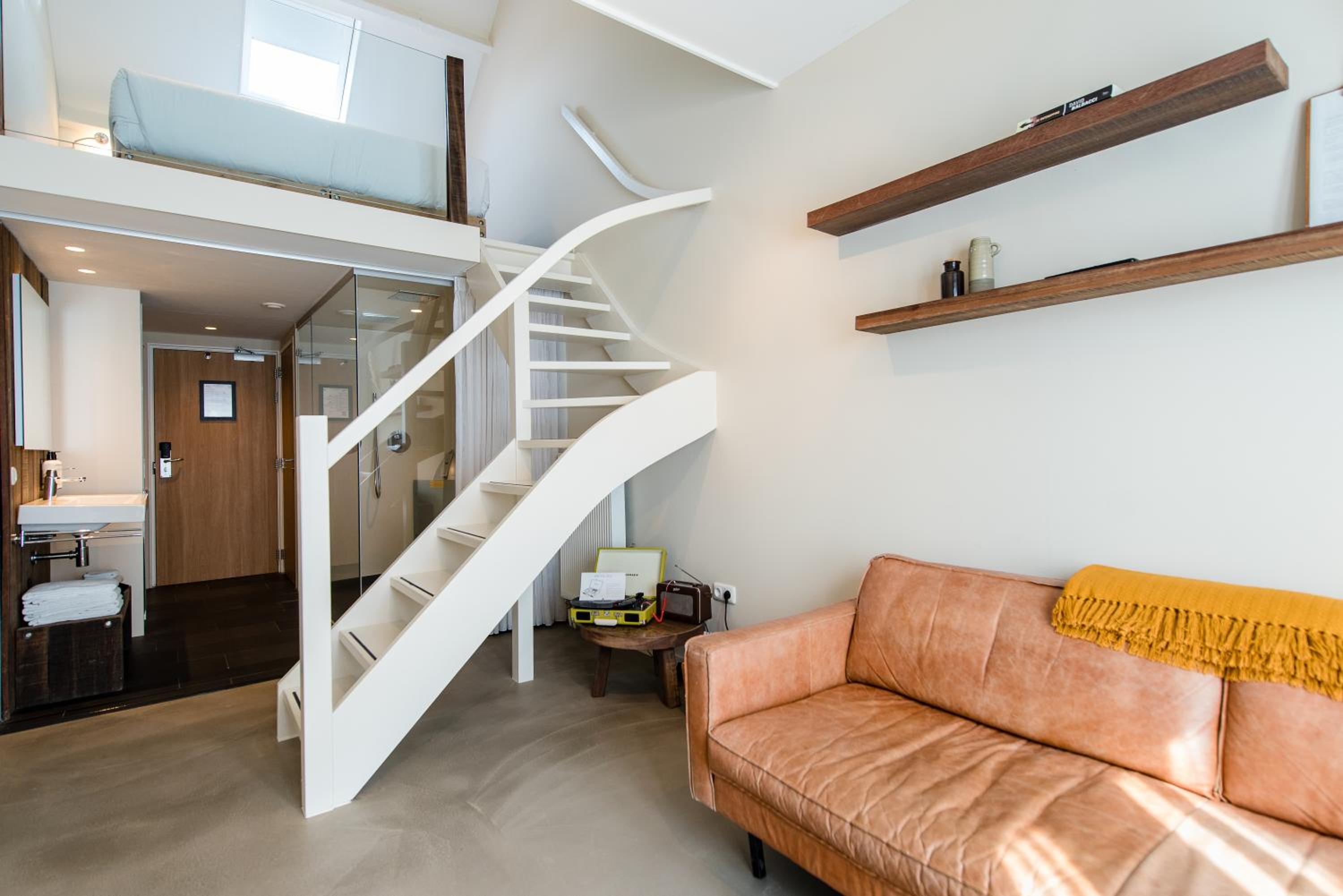 Suite  Split Level photo 2
