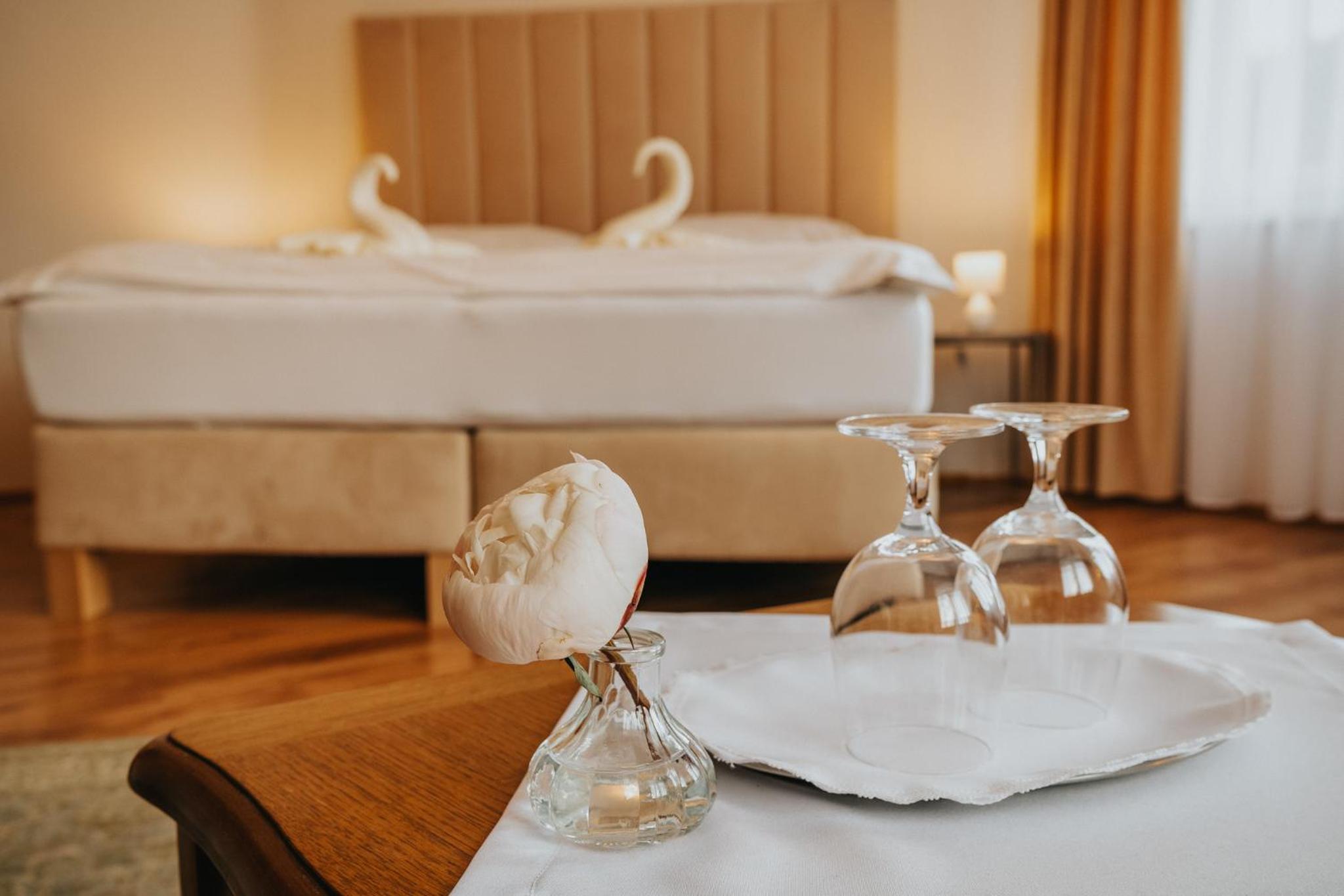 Deluxe Double Room With Extra Bed photo 1