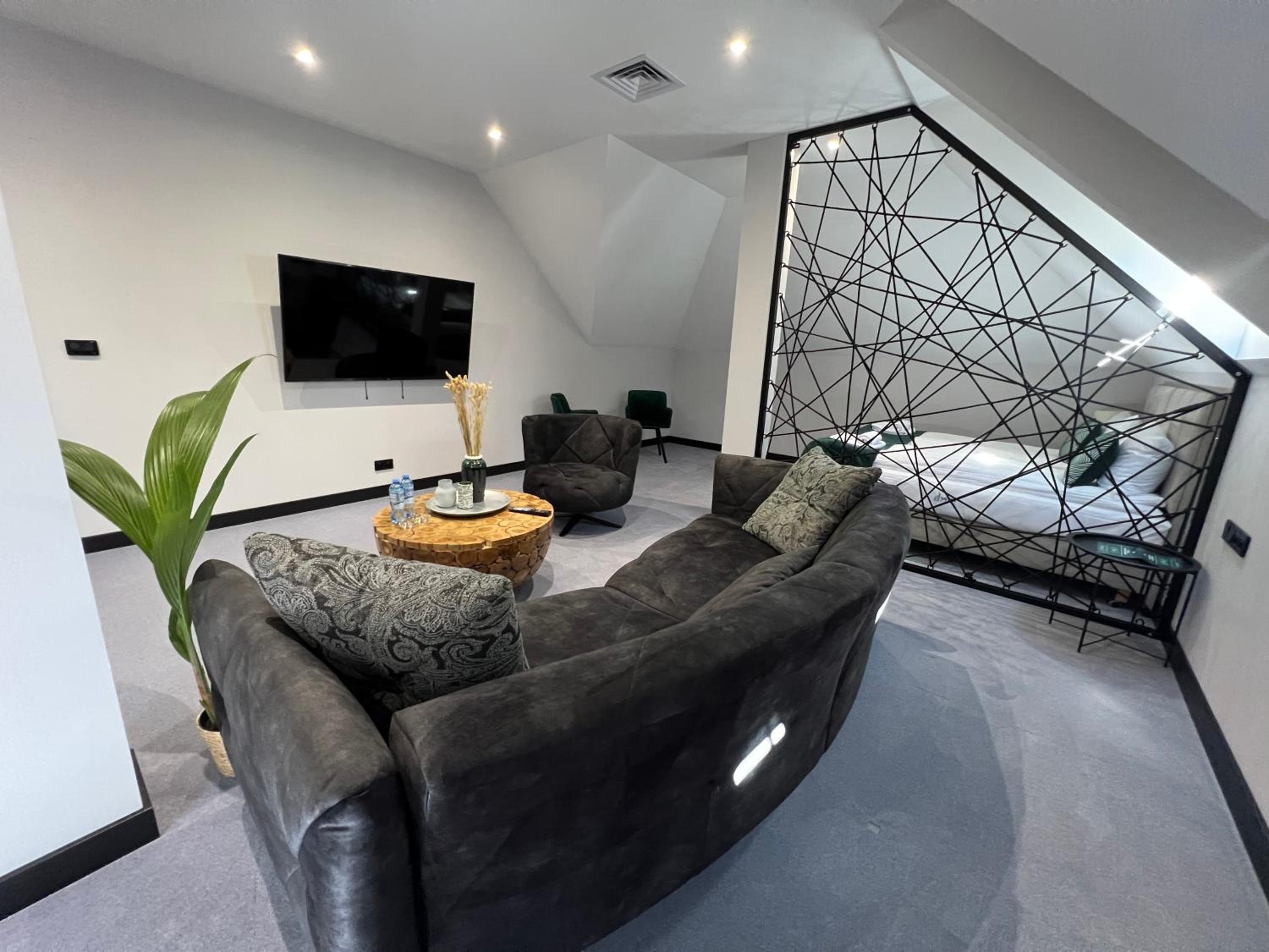Superior Apartment photo 3