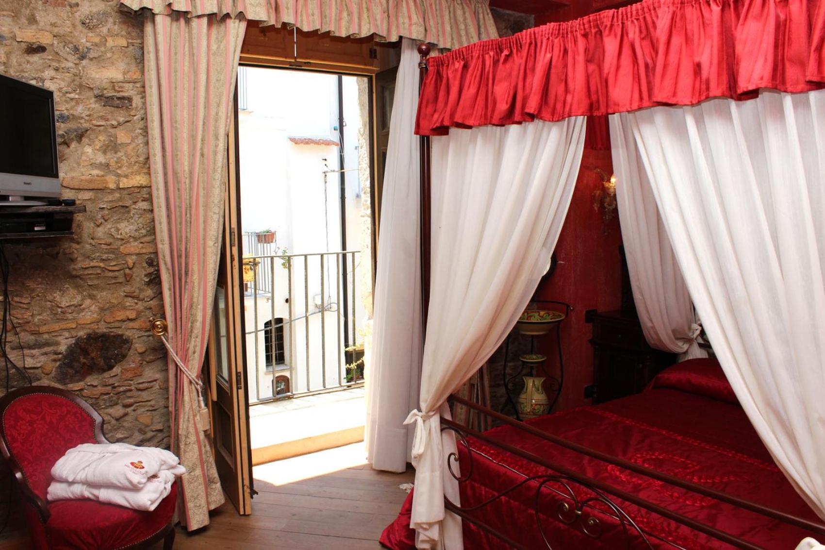 Suite with Lateral Sea View photo 2