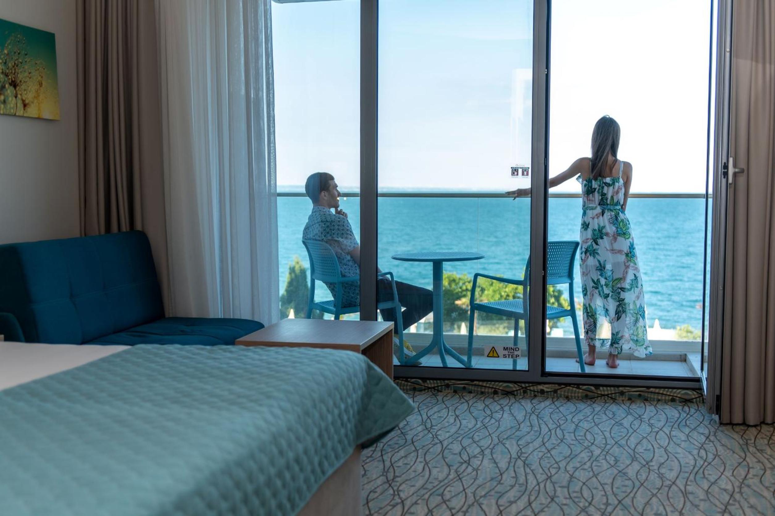Double Room with Sea View photo 3
