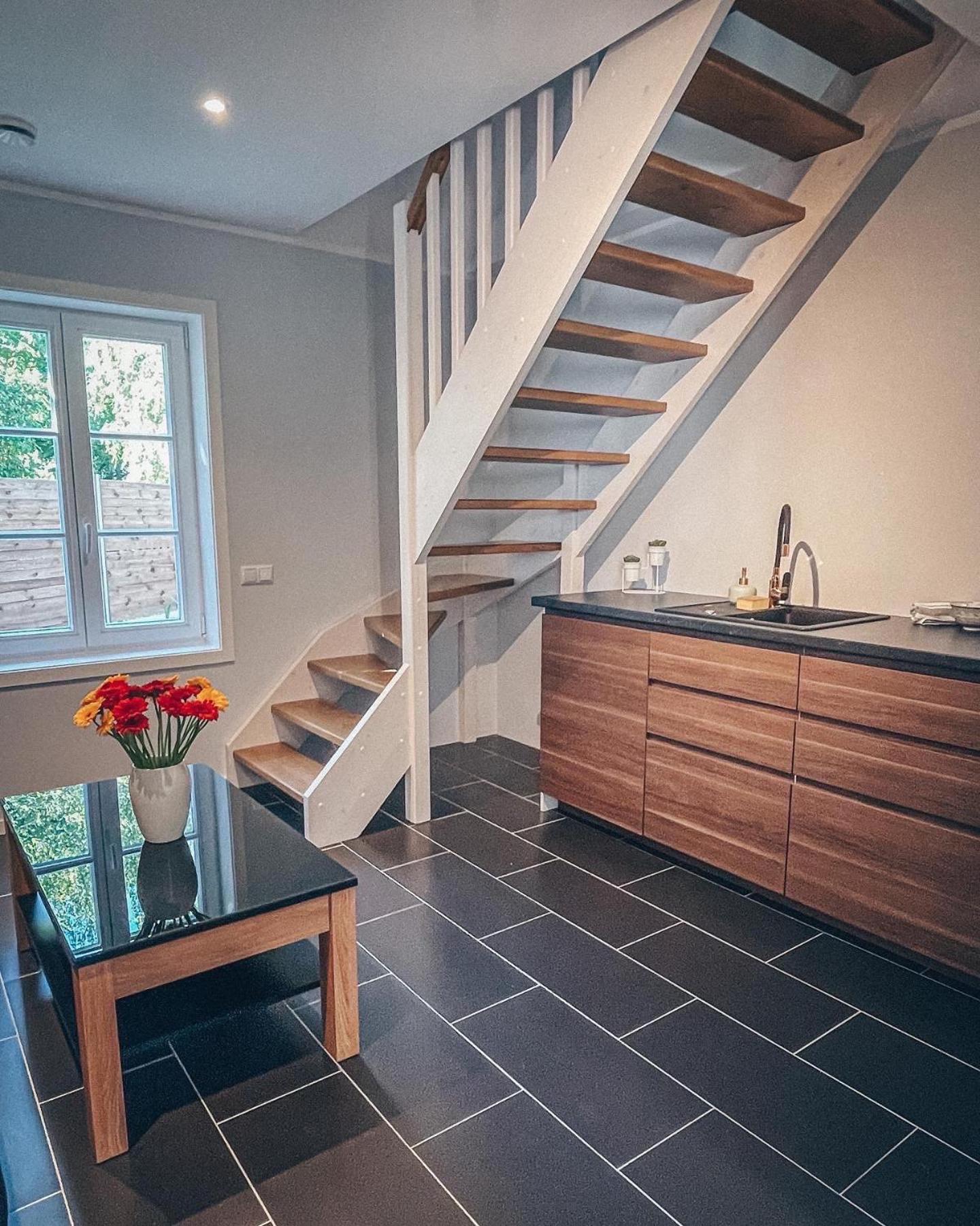 One-Bedroom Apartment - Photo 3