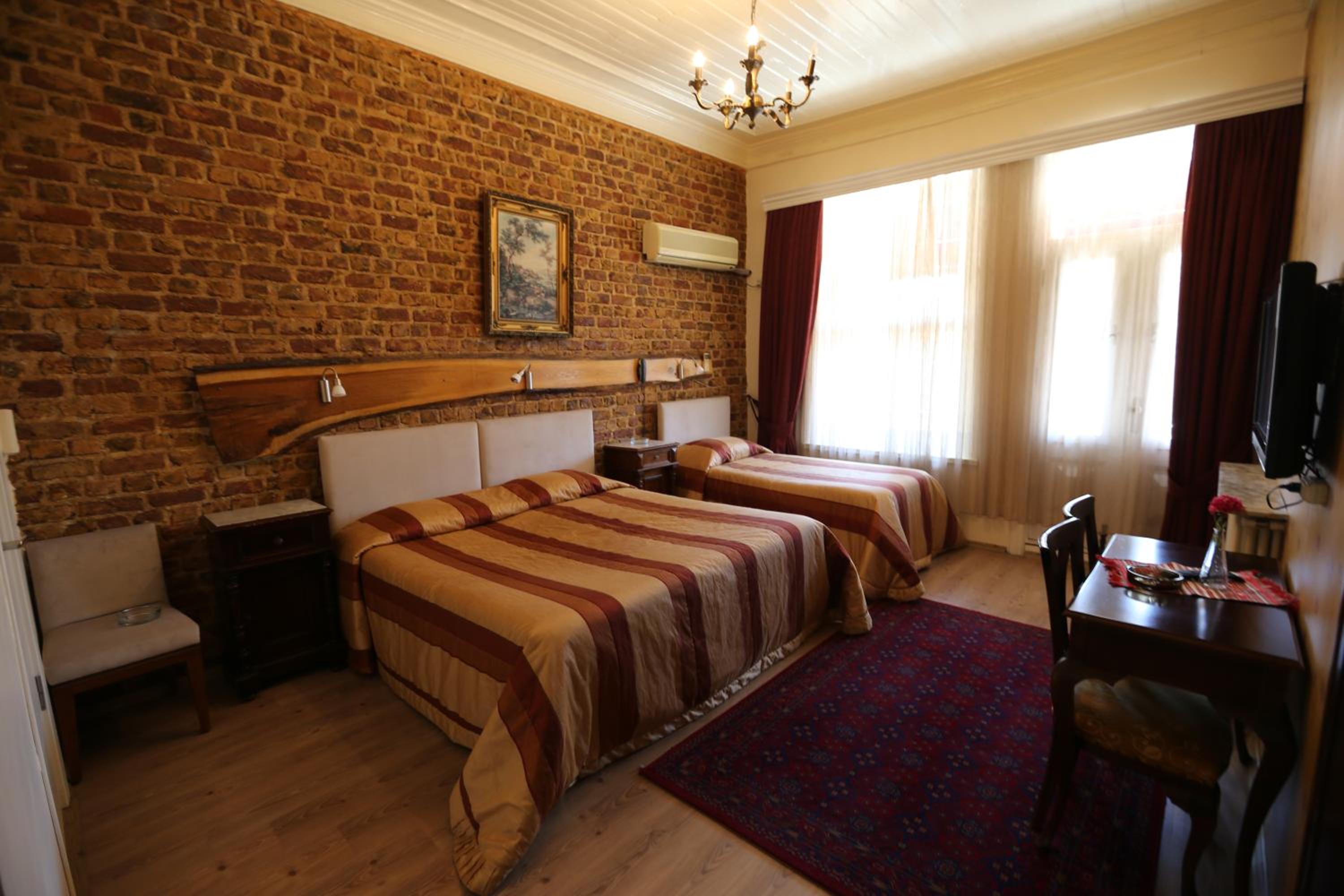 Double Room with Balcony photo 1