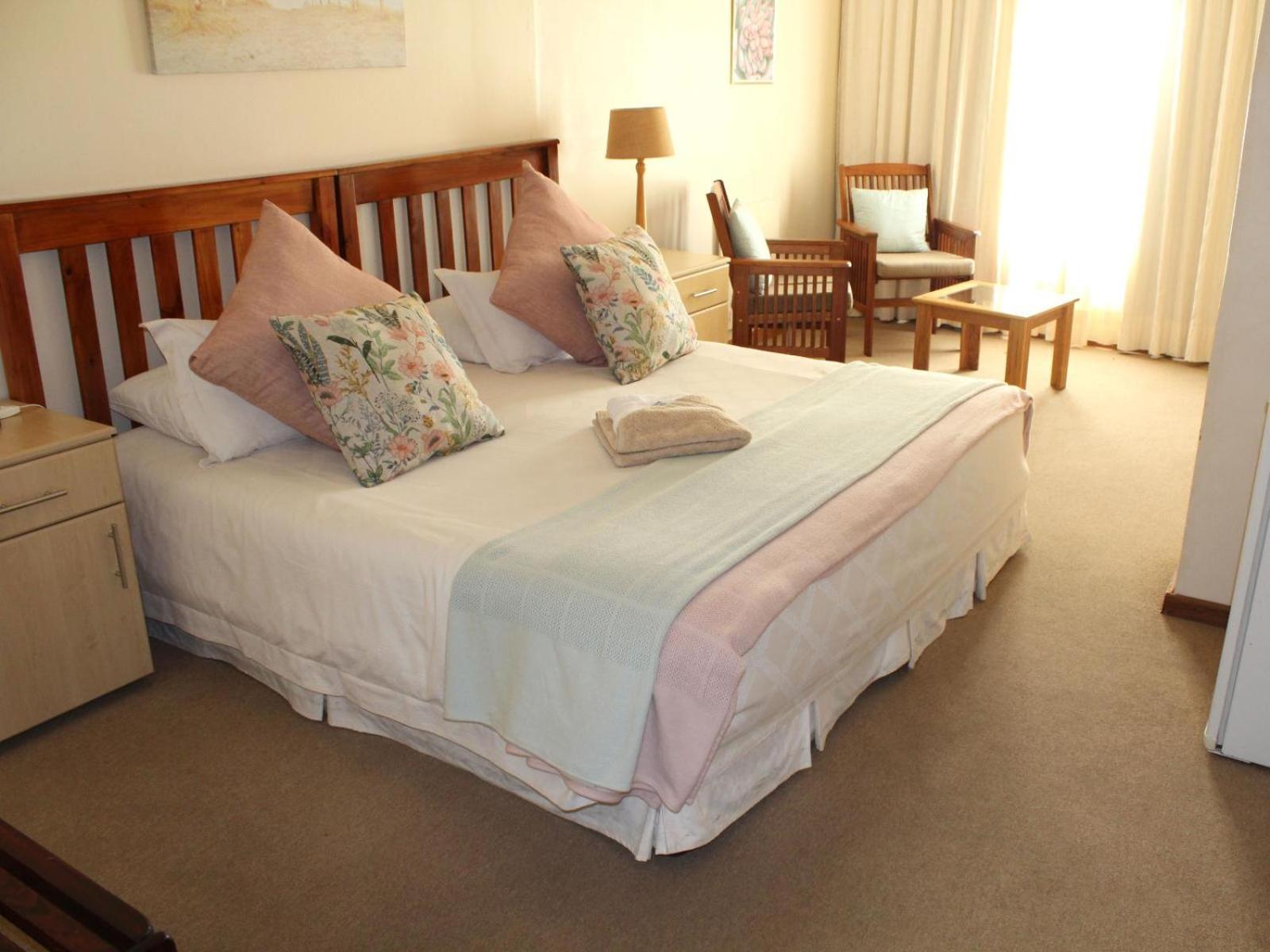 Standard King Room photo 3
