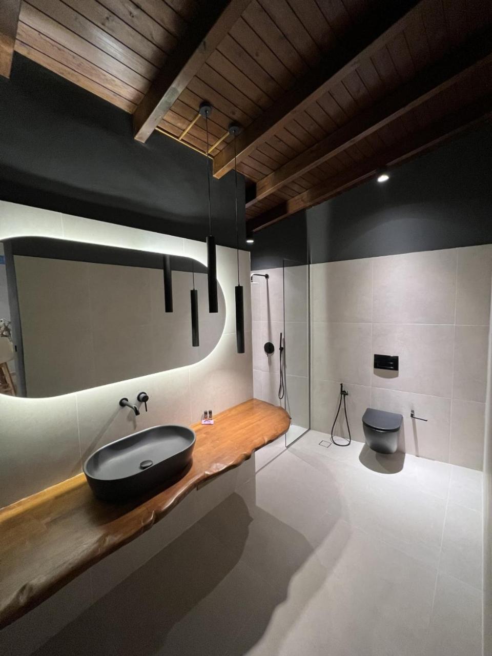 Villa photo 3