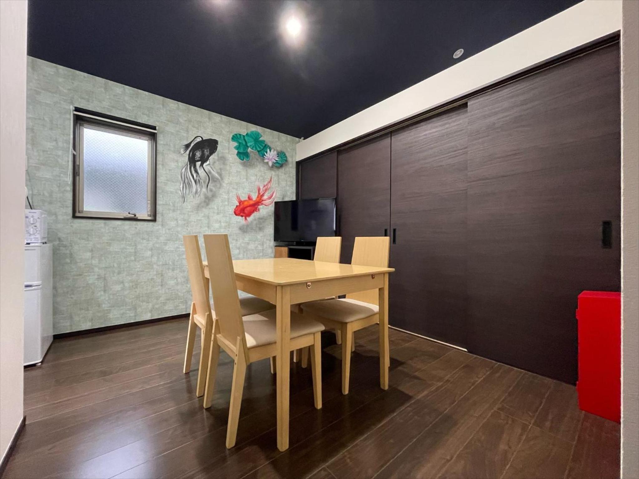 One-Bedroom Apartment photo 2