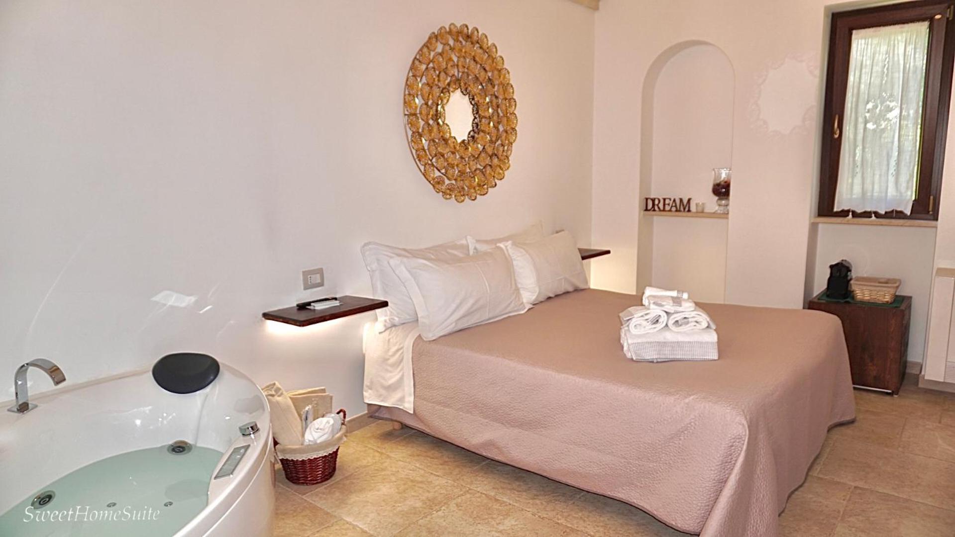 Double Room - Photo 8