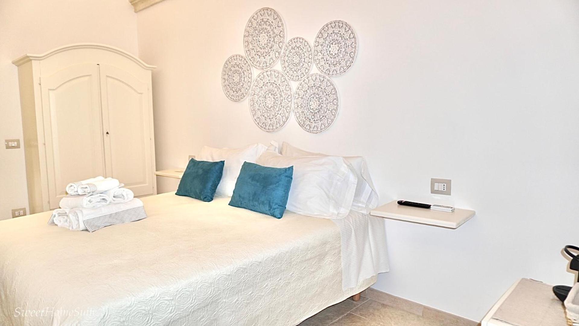 Deluxe Room - Photo 1