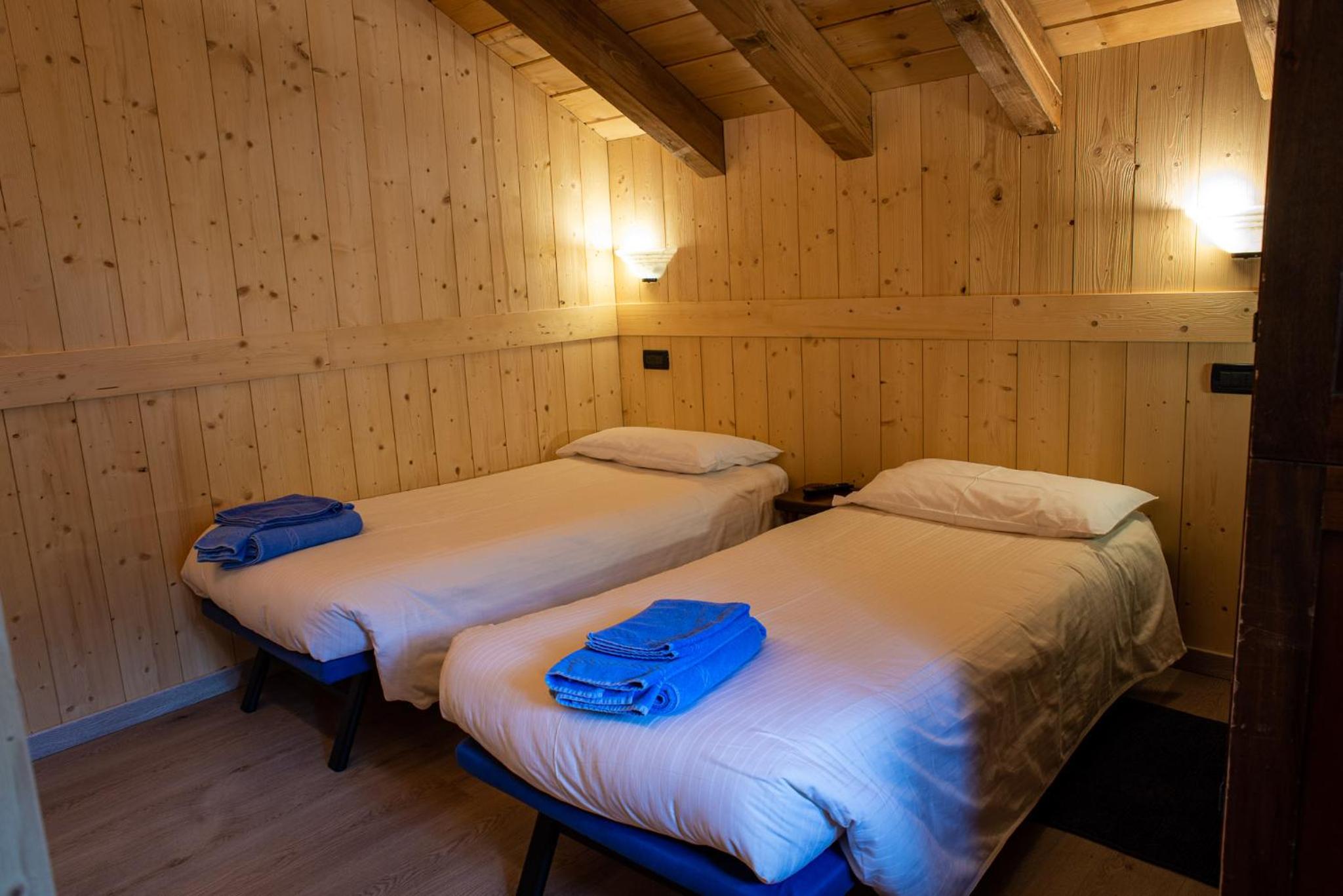 Quadruple Room - Photo 4
