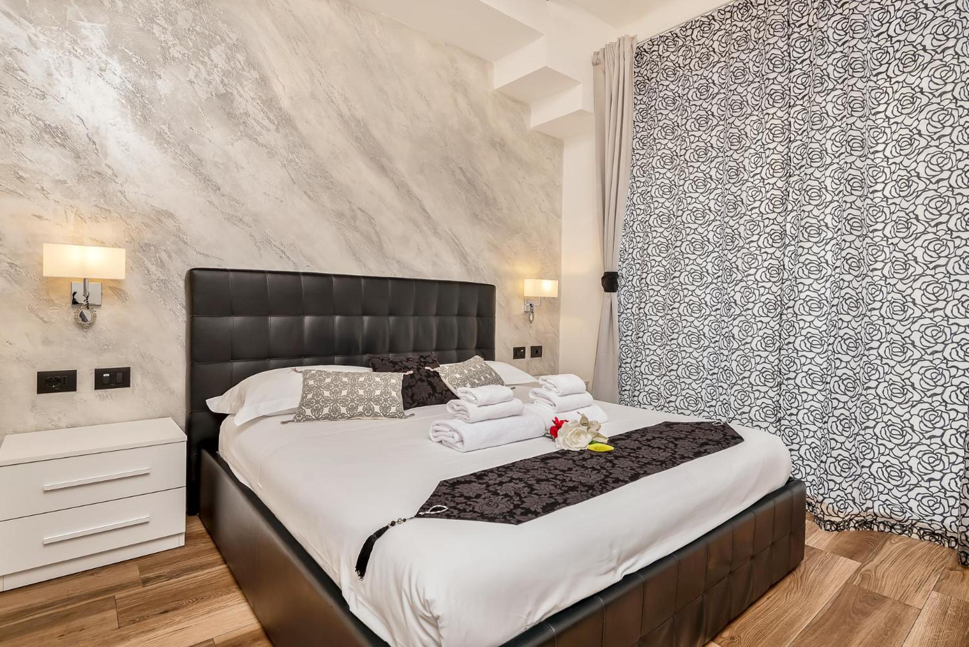 Double Room with Private Bathroom photo 1
