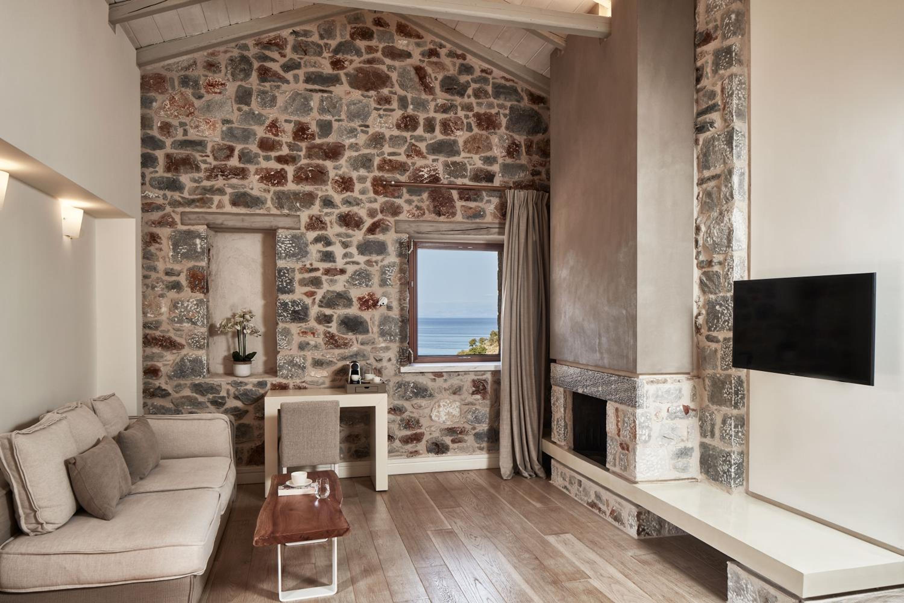 Upbeat Junior Suite Sea View - Photo 2
