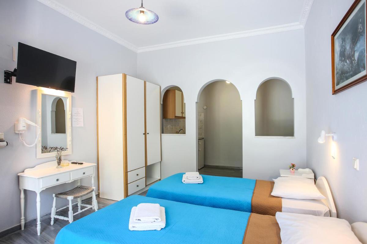 Double or Twin Room - Lower Floor photo 1