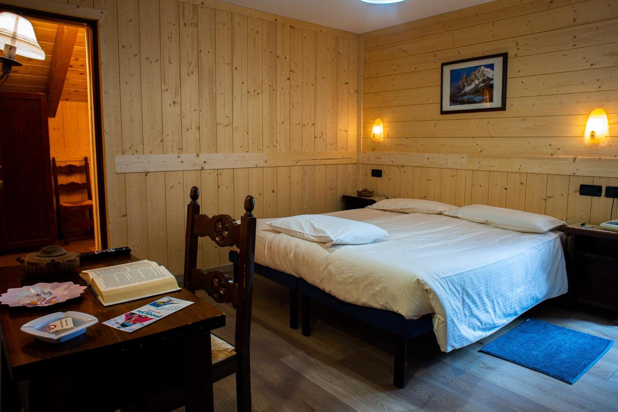 Quadruple Room - Photo 10