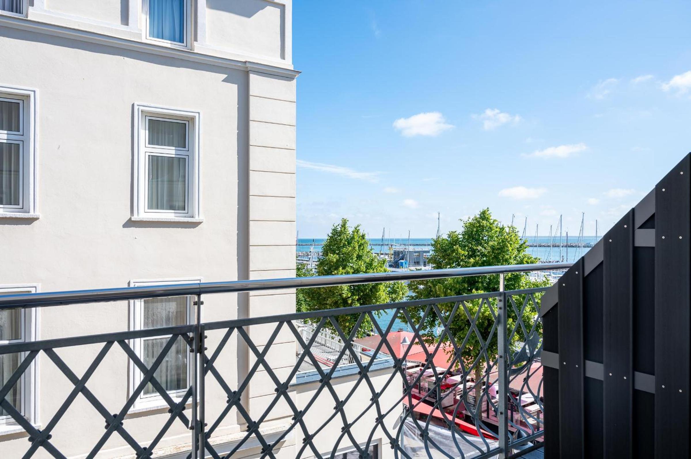 Apartment with Sea View photo 3