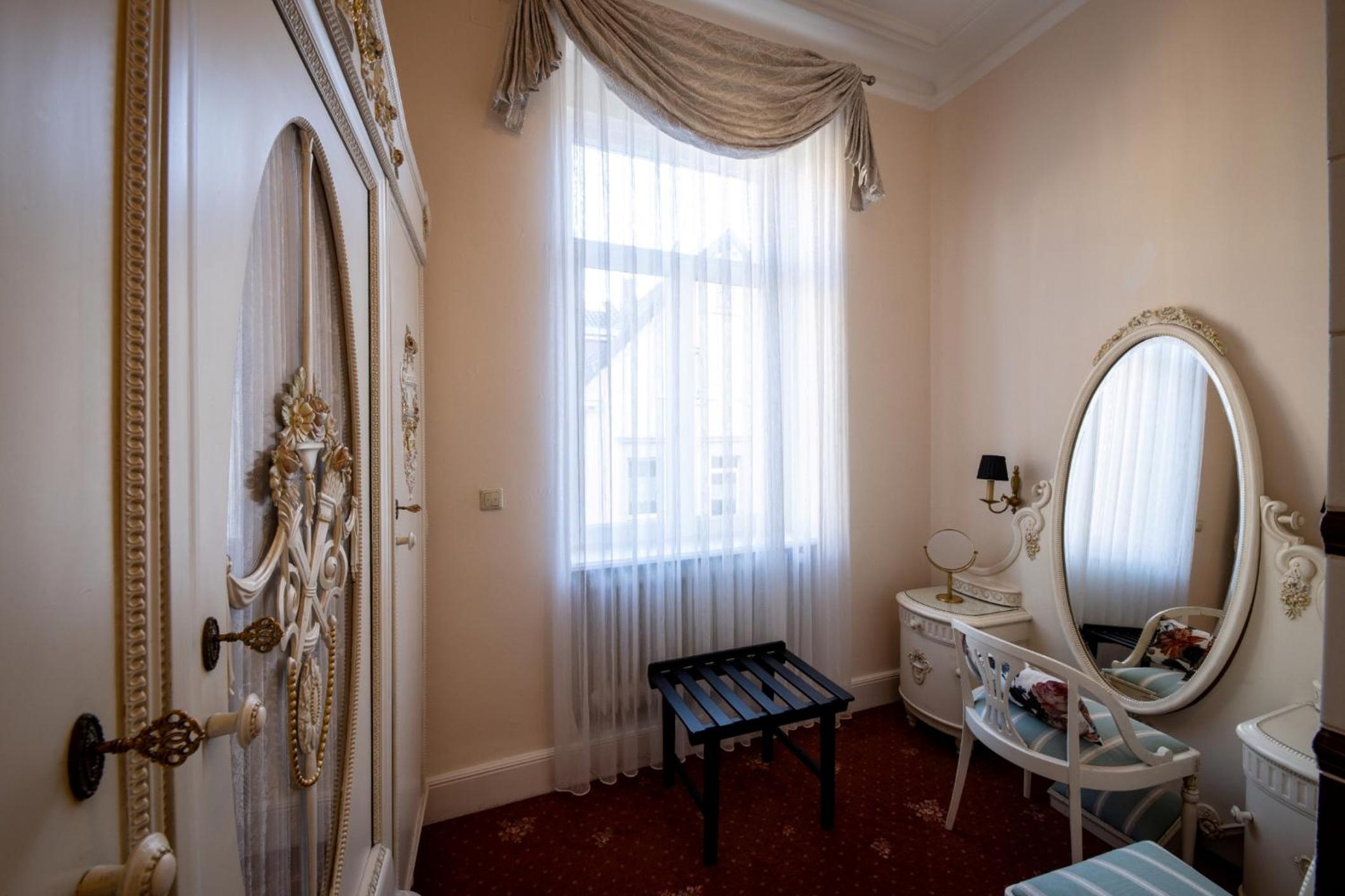 Junior Suite - Photo 7