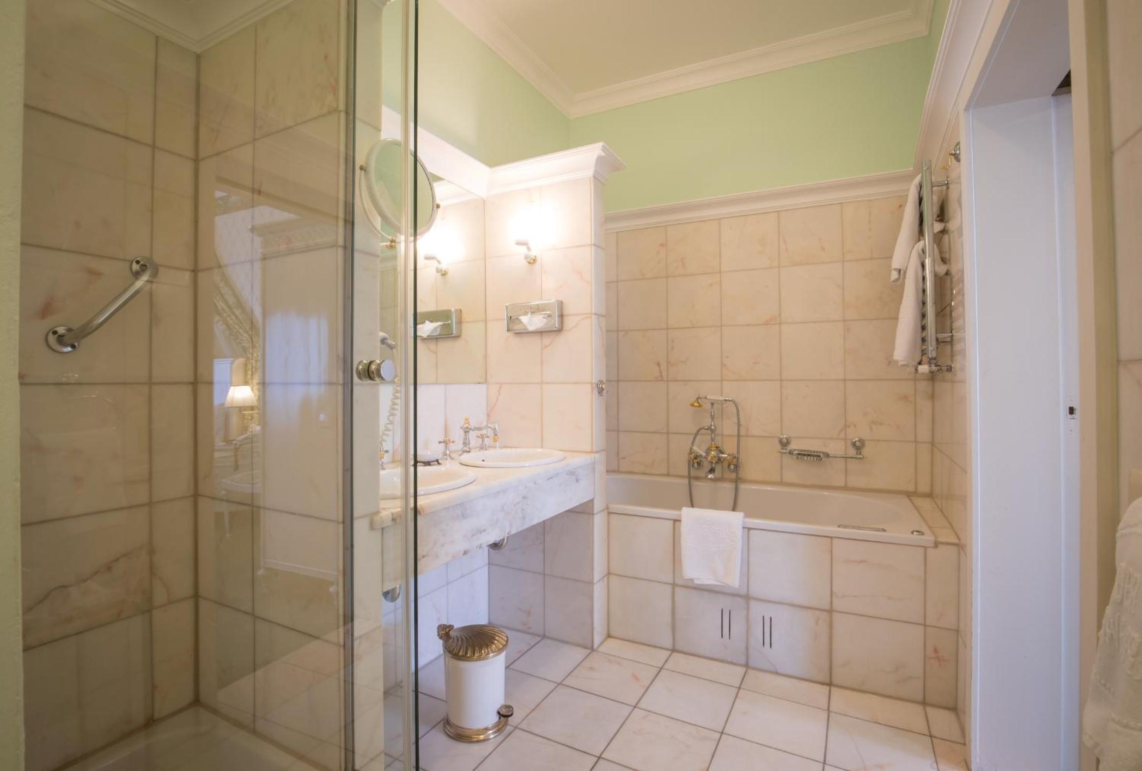 Junior Suite - Photo 9
