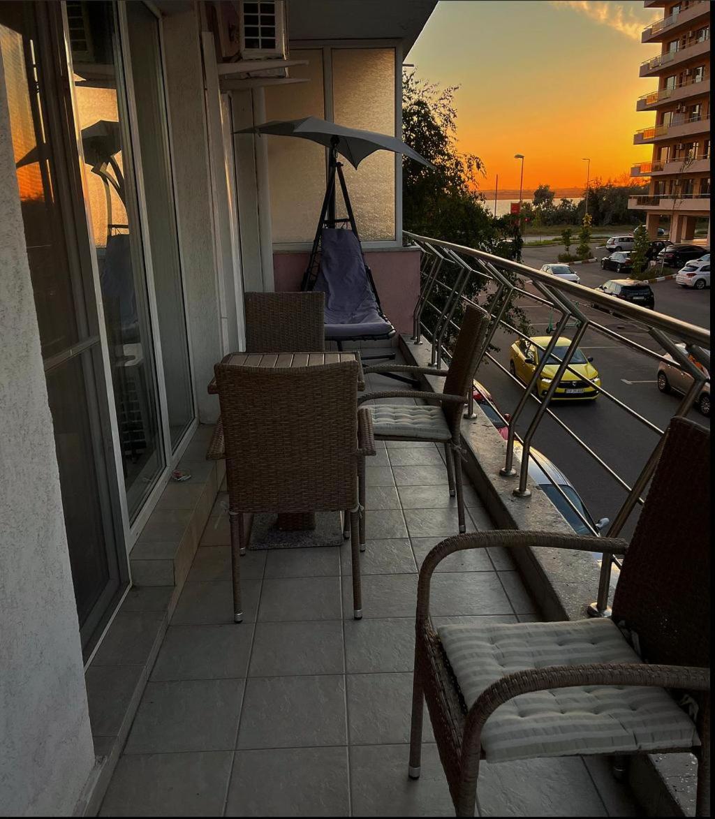 Apartment with Sea View photo 2