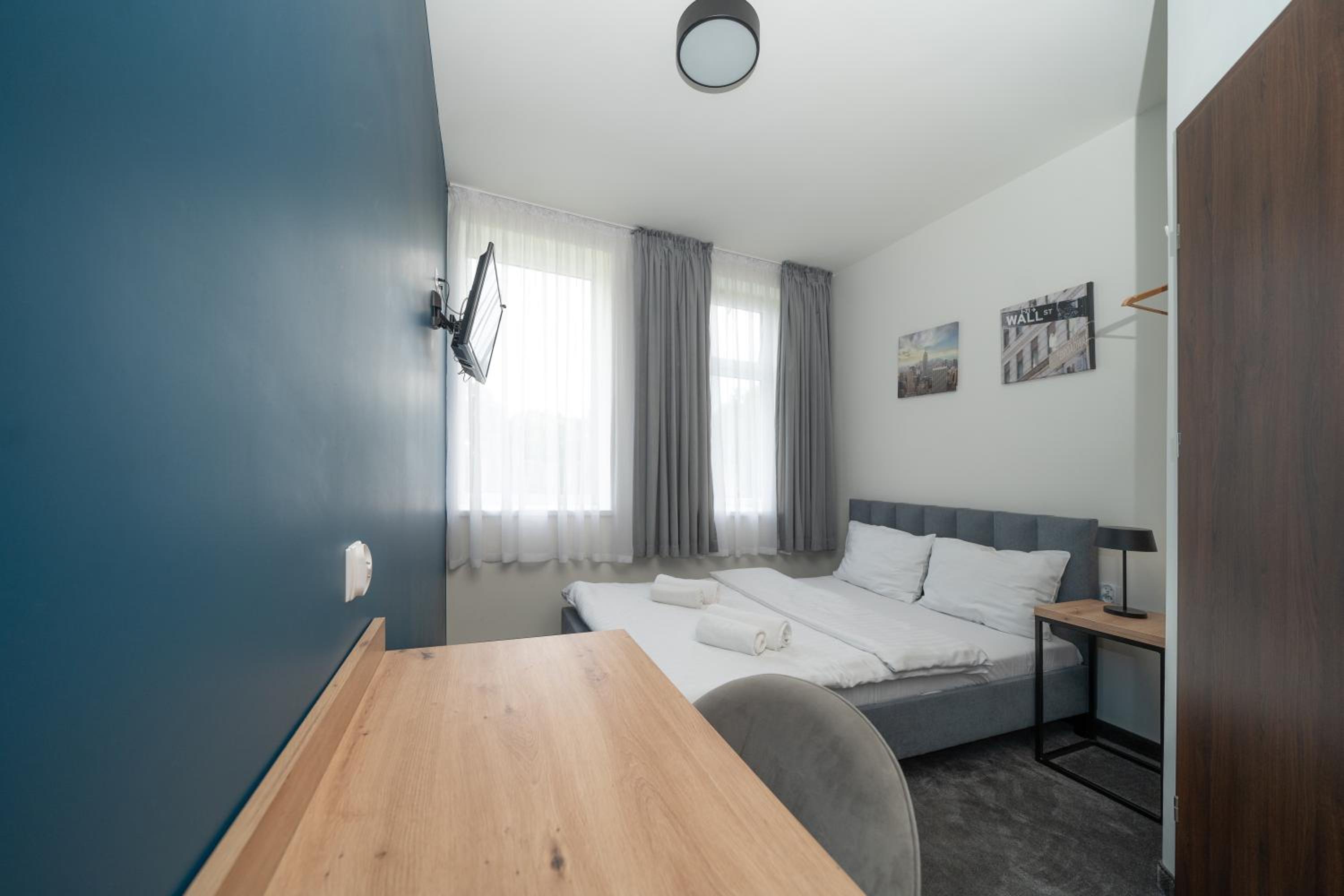 Double Room - Photo 9