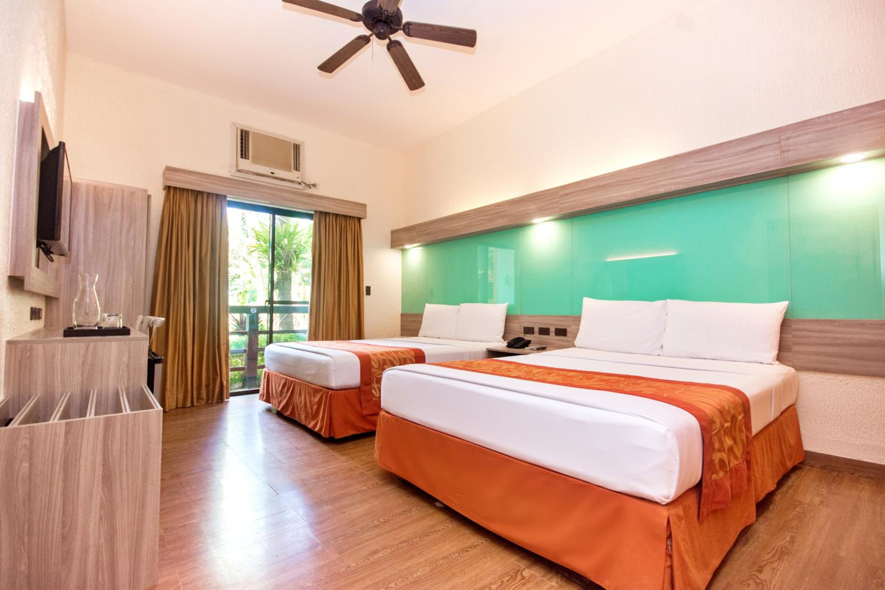 2 Queen Beds Room, Non-Smoking - Photo 5