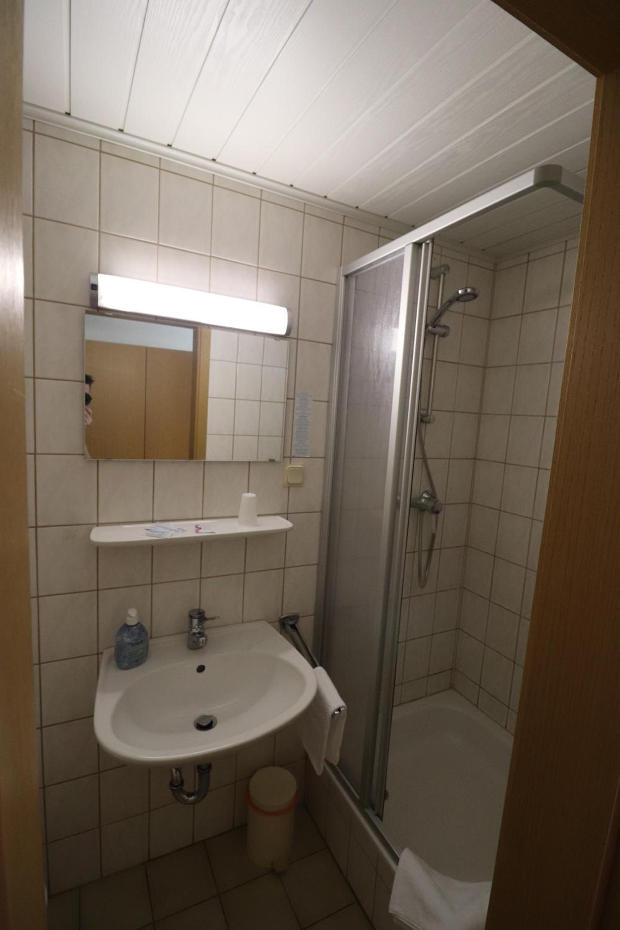 Single Room photo 2